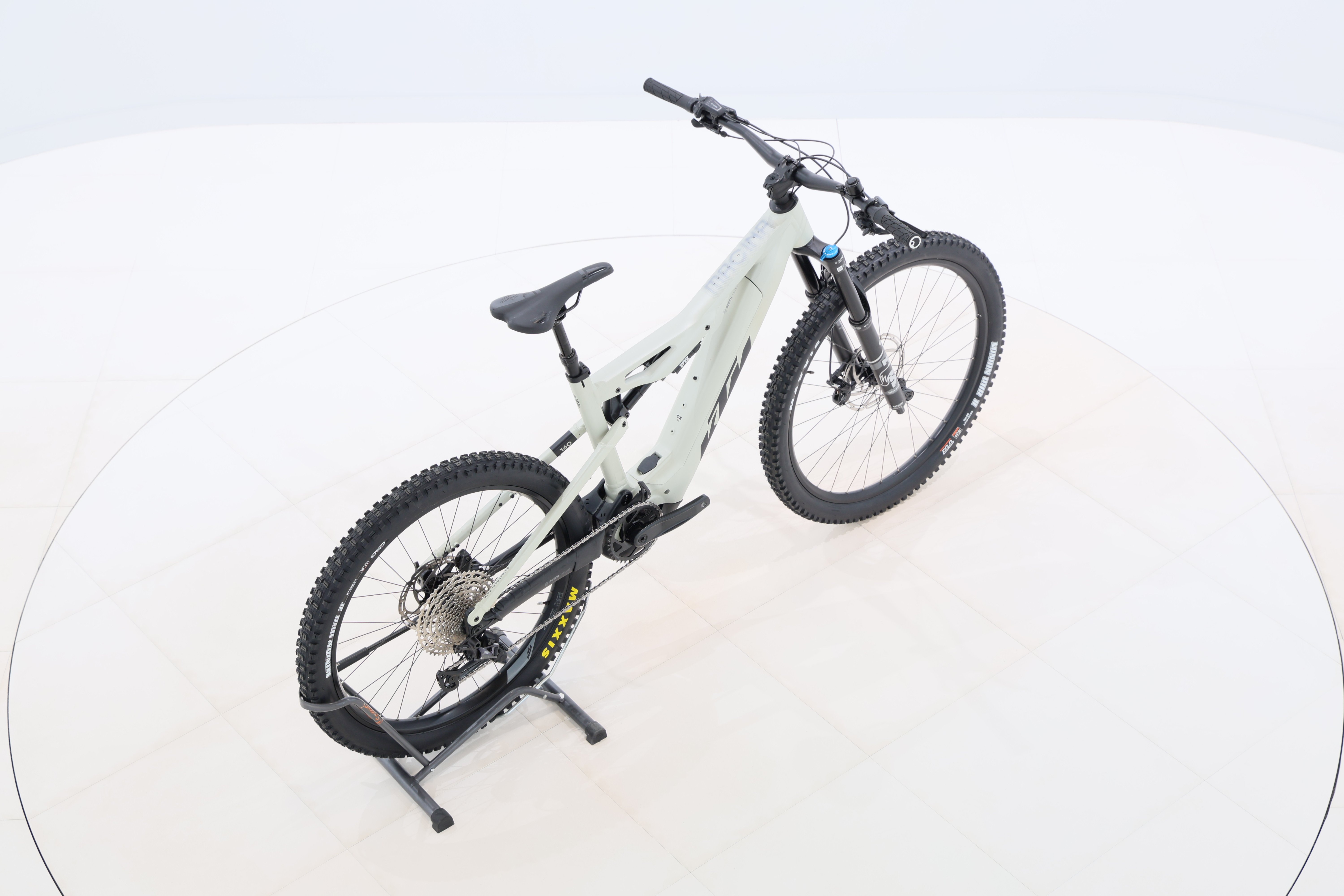 f4ee20b8-73f7-443c-8beb-c61e2e7abfba