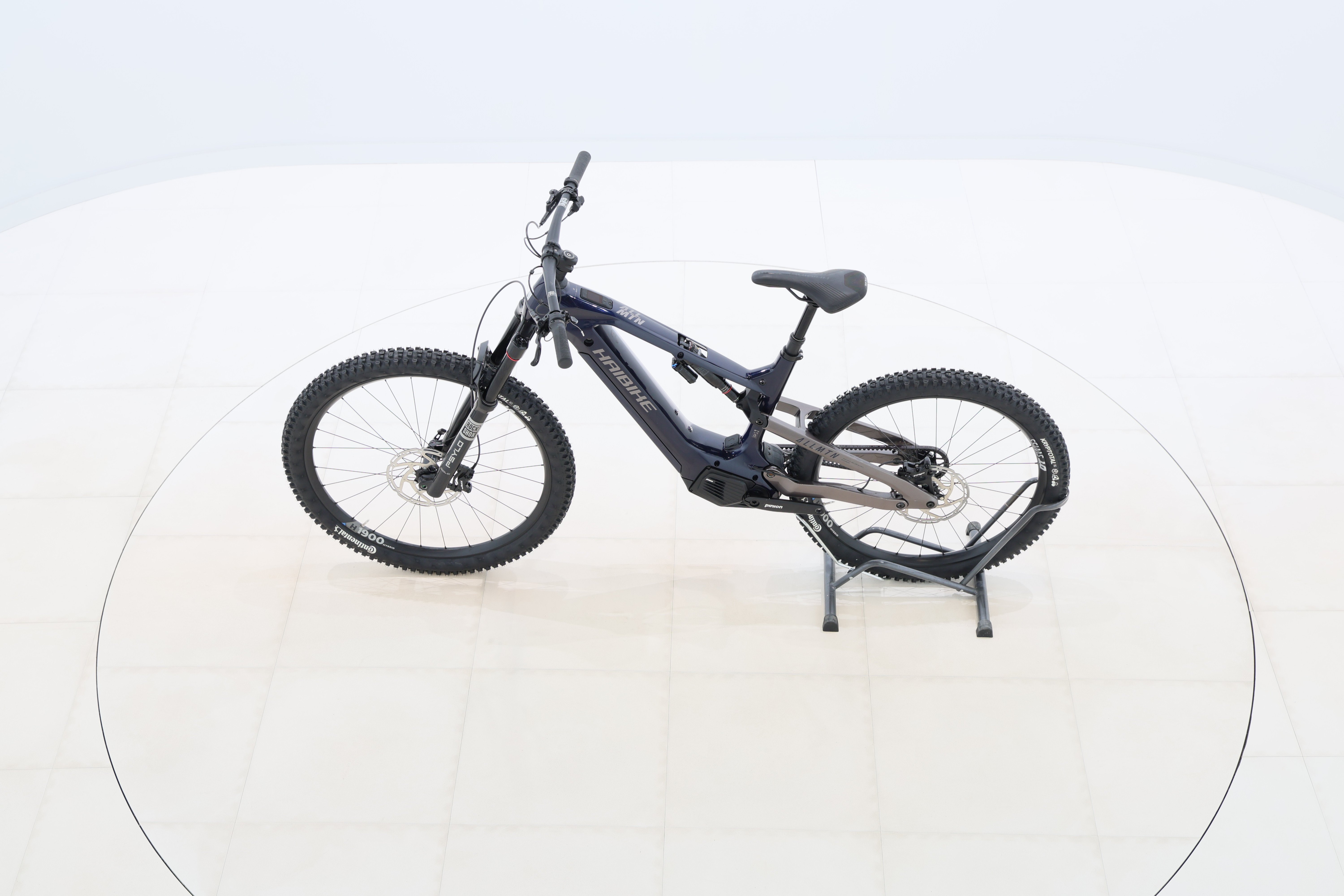 2e22a39a-bf32-480b-9197-c9cd73e1522f