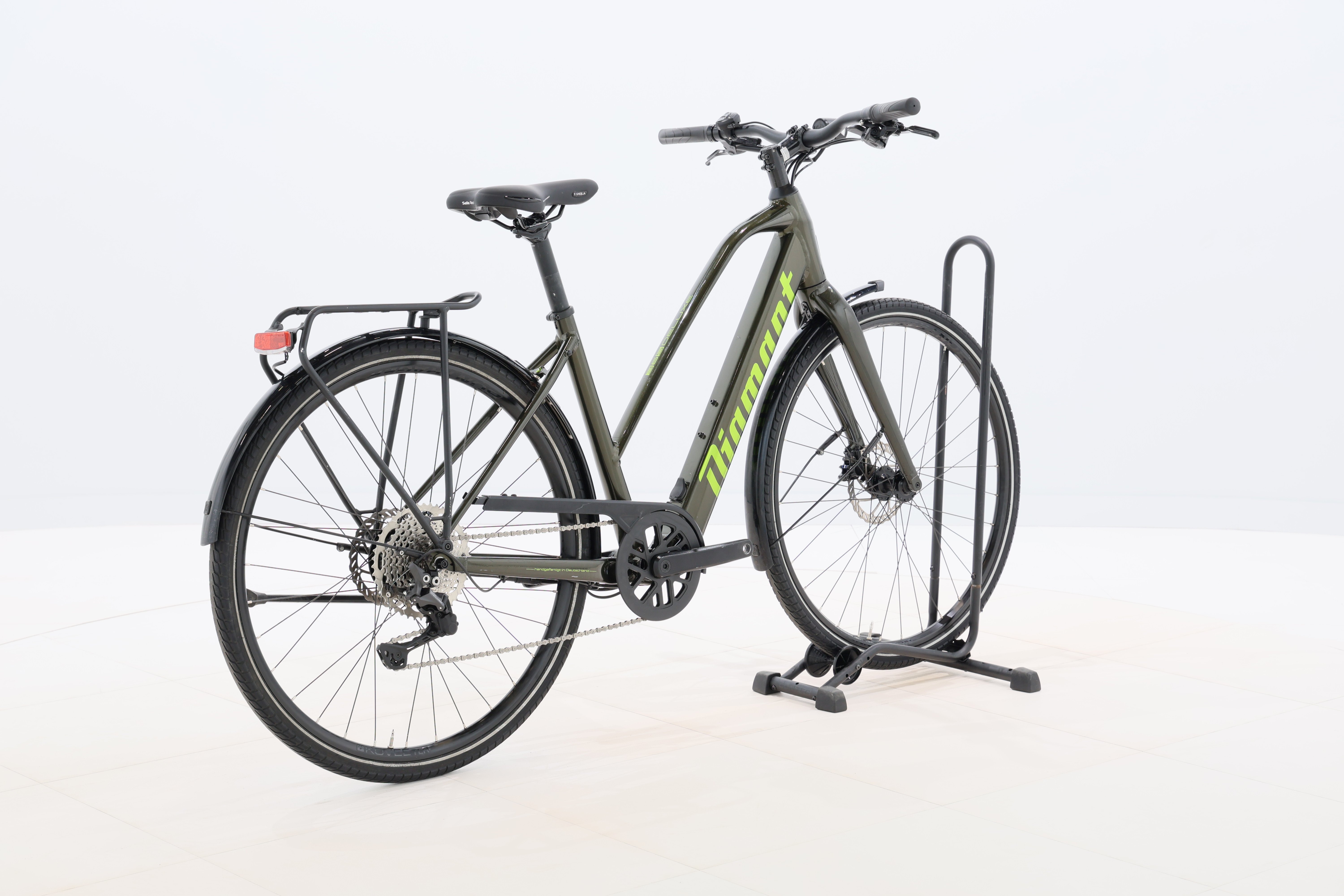 3cf9d2b7-6888-4948-8eec-2bd77ec24685