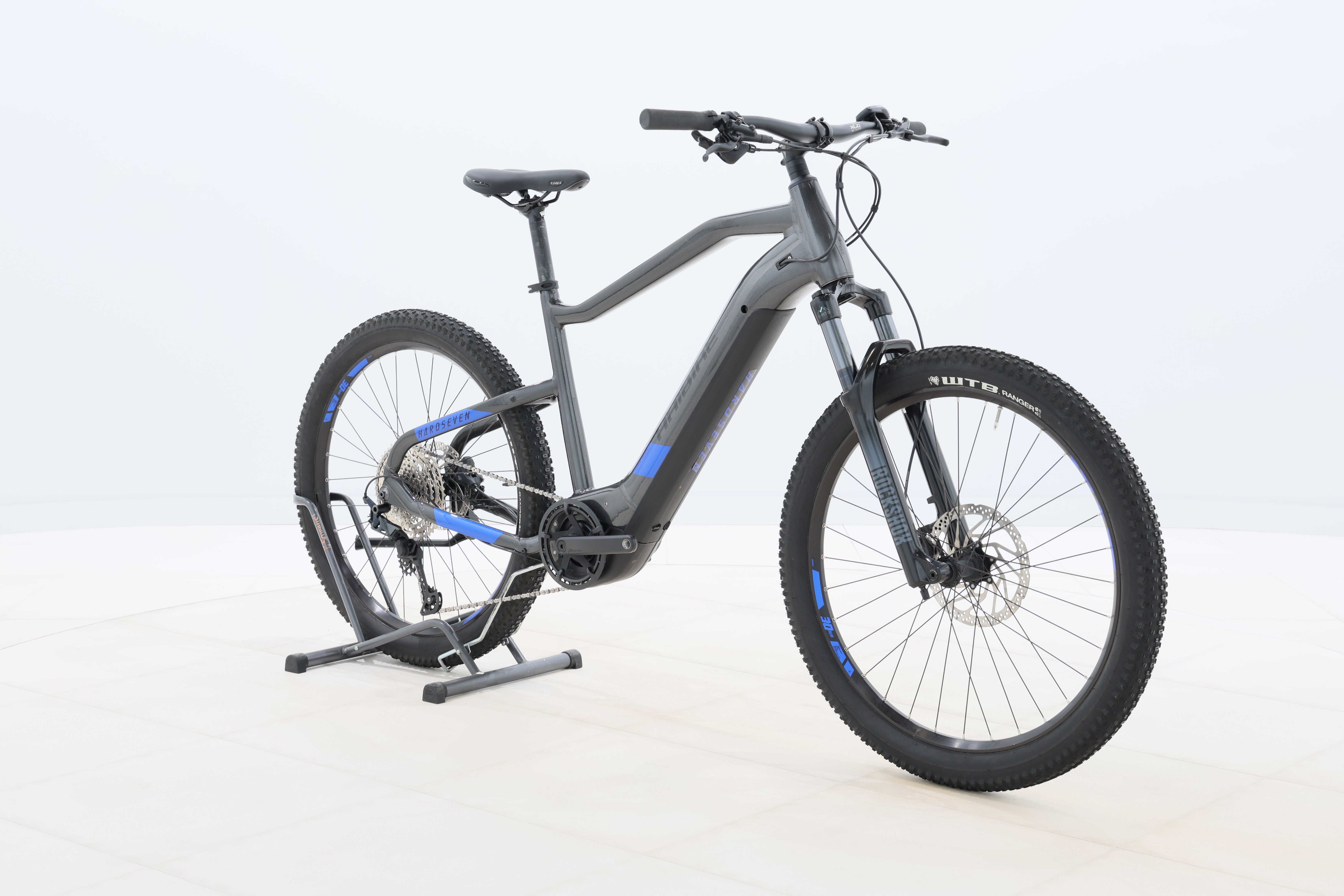 16473325-0a73-4147-99b8-5ff4aac6e464