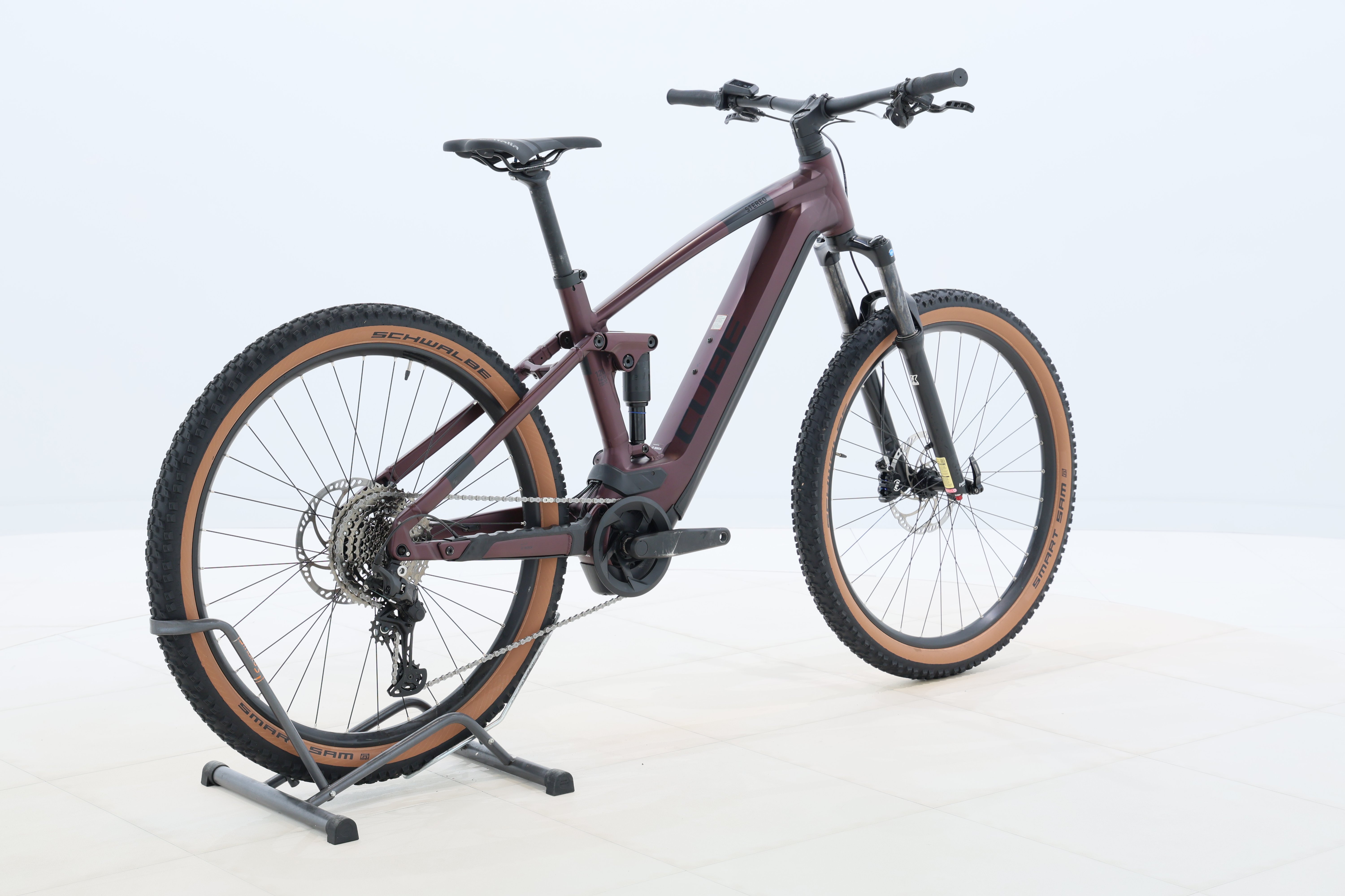 16c6fe26-7c0d-40ca-a575-47c9d84045cc