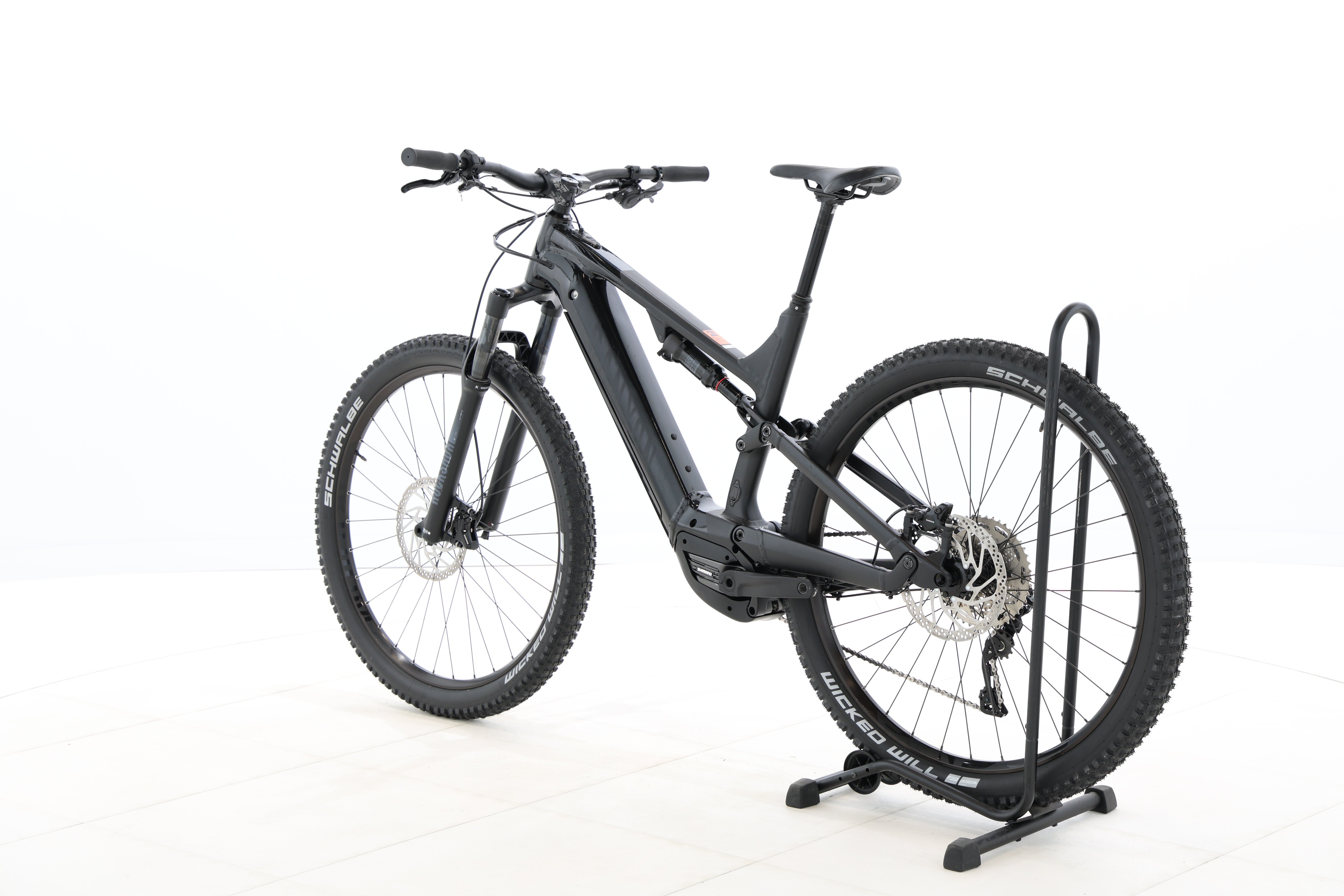 590310fb-92c0-406e-a2a9-fcffe3632c57