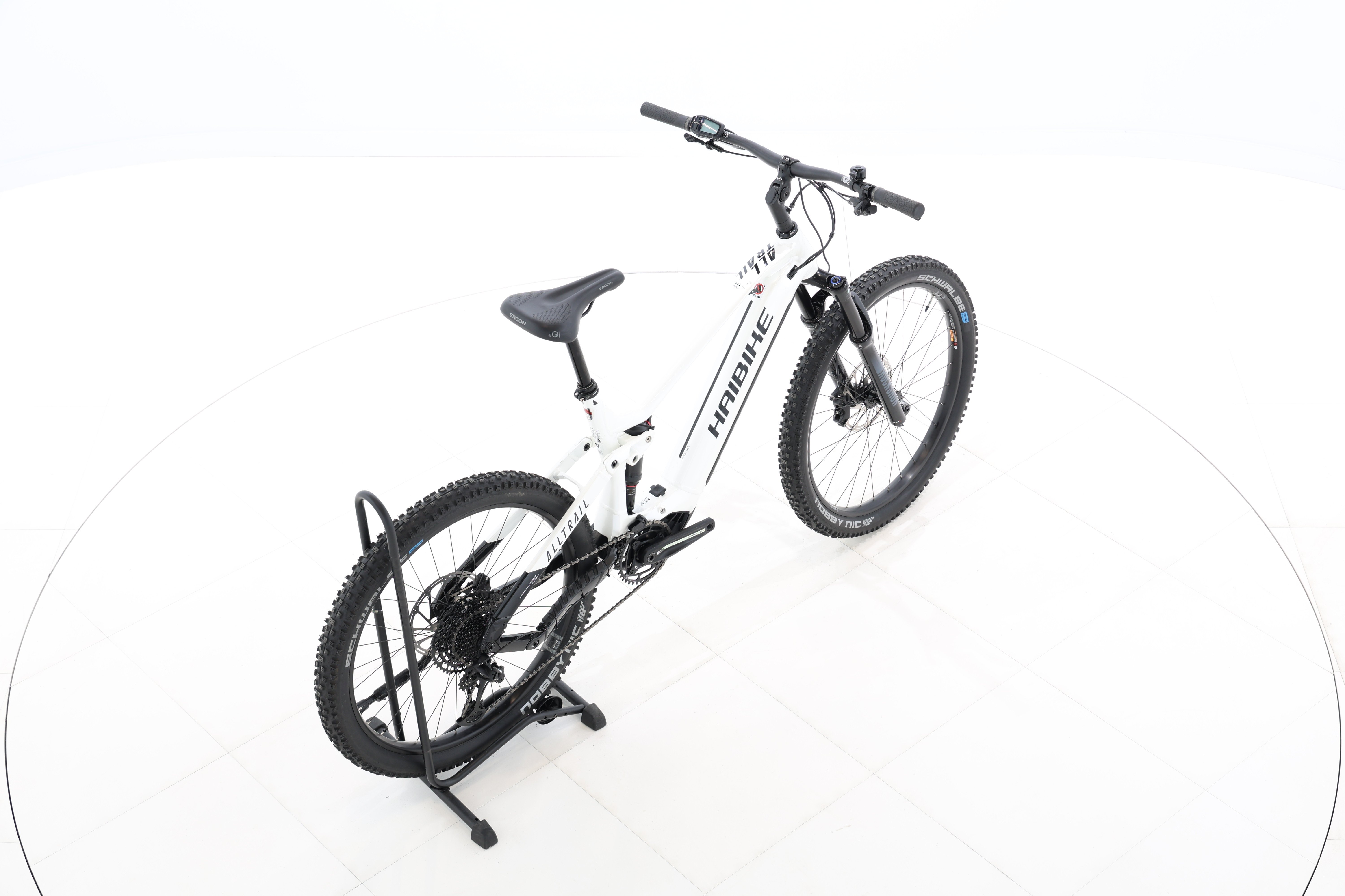 5f5675ca-d93c-4e4d-9ef5-3750b57725a0