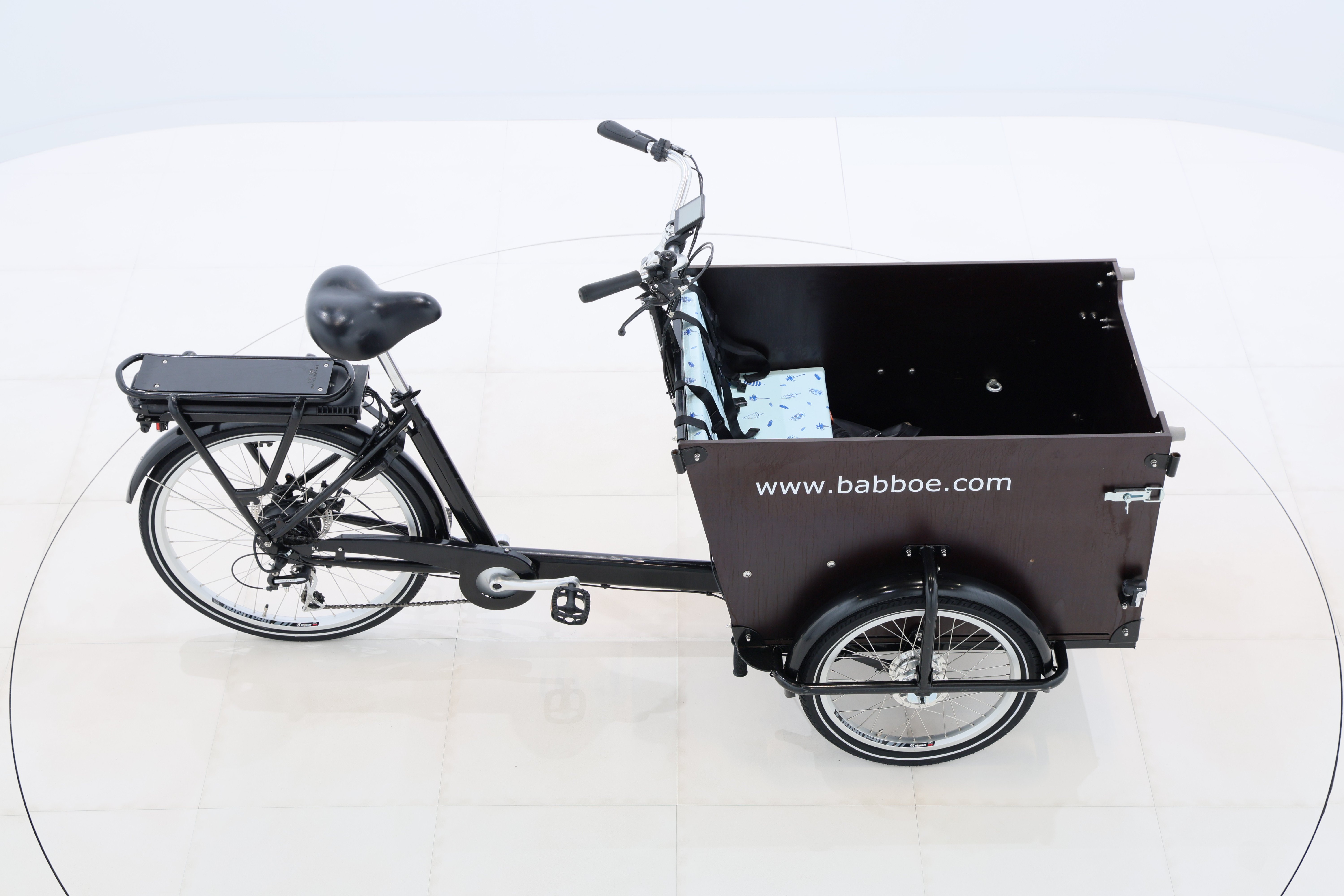 a9a303dc-ff8d-4c30-858b-ae65d223f403