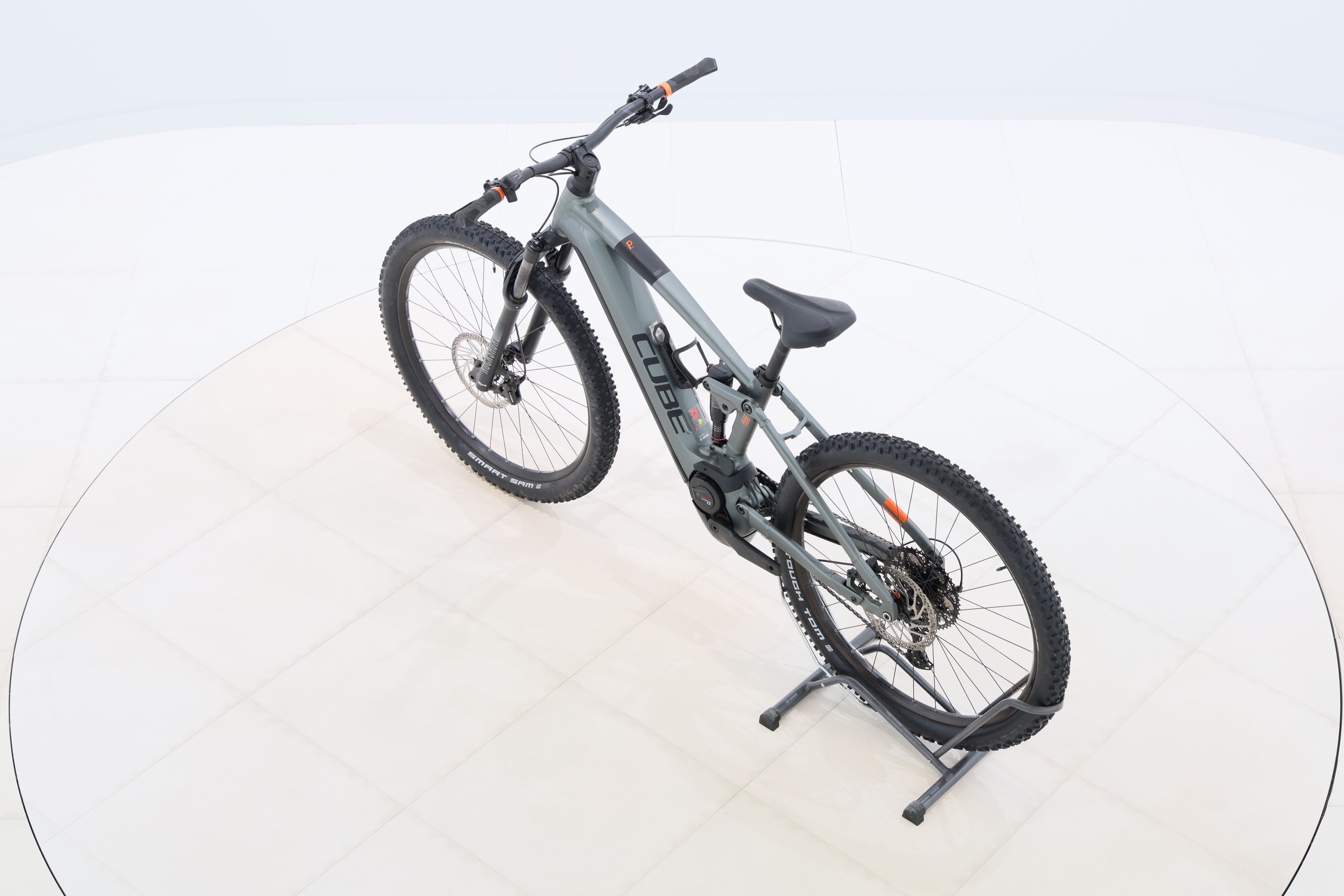 c1478388-8a72-4b9f-9204-7406cf79c24f