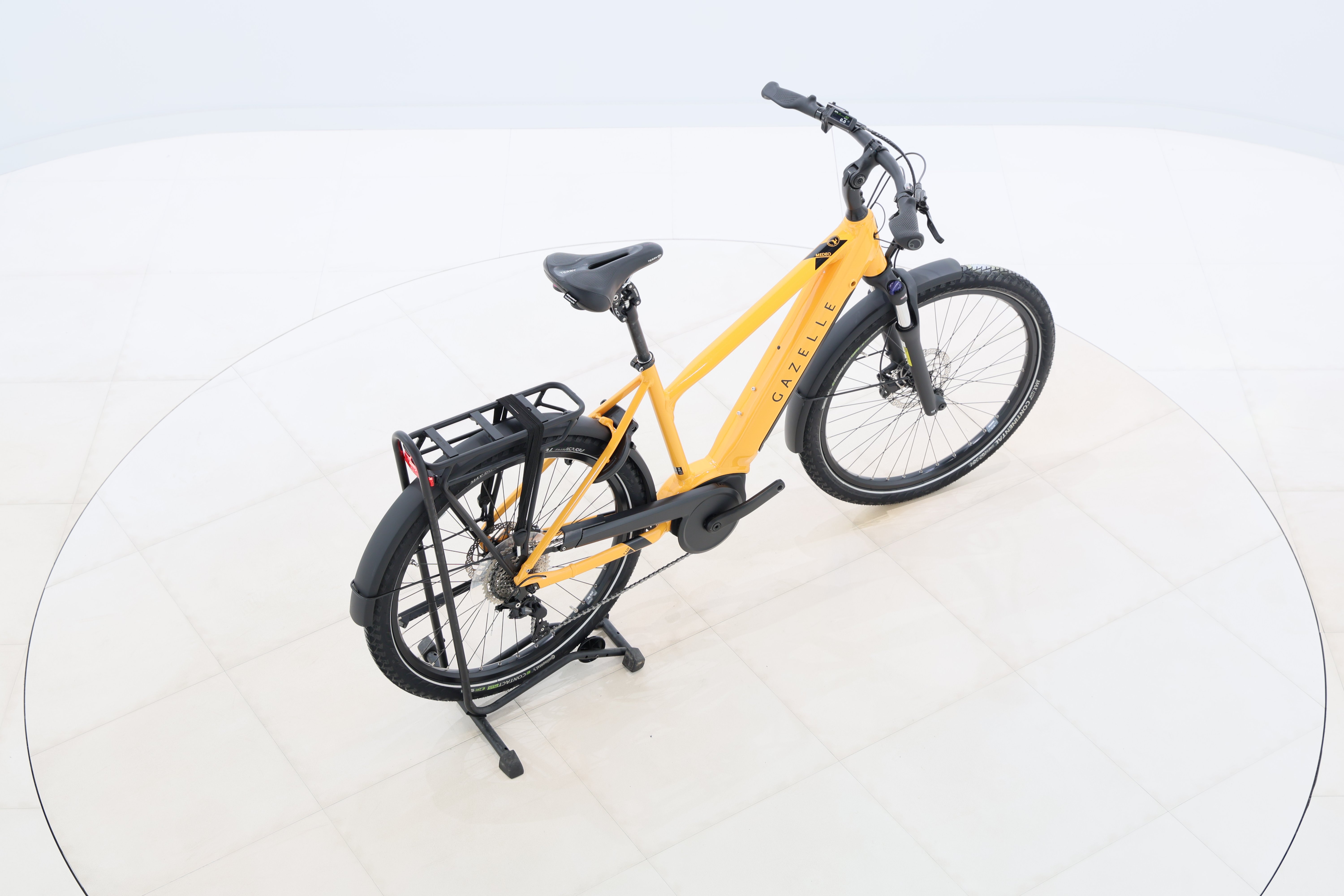 1950eb60-d2a7-4fd0-ad30-3cf4b1180fae