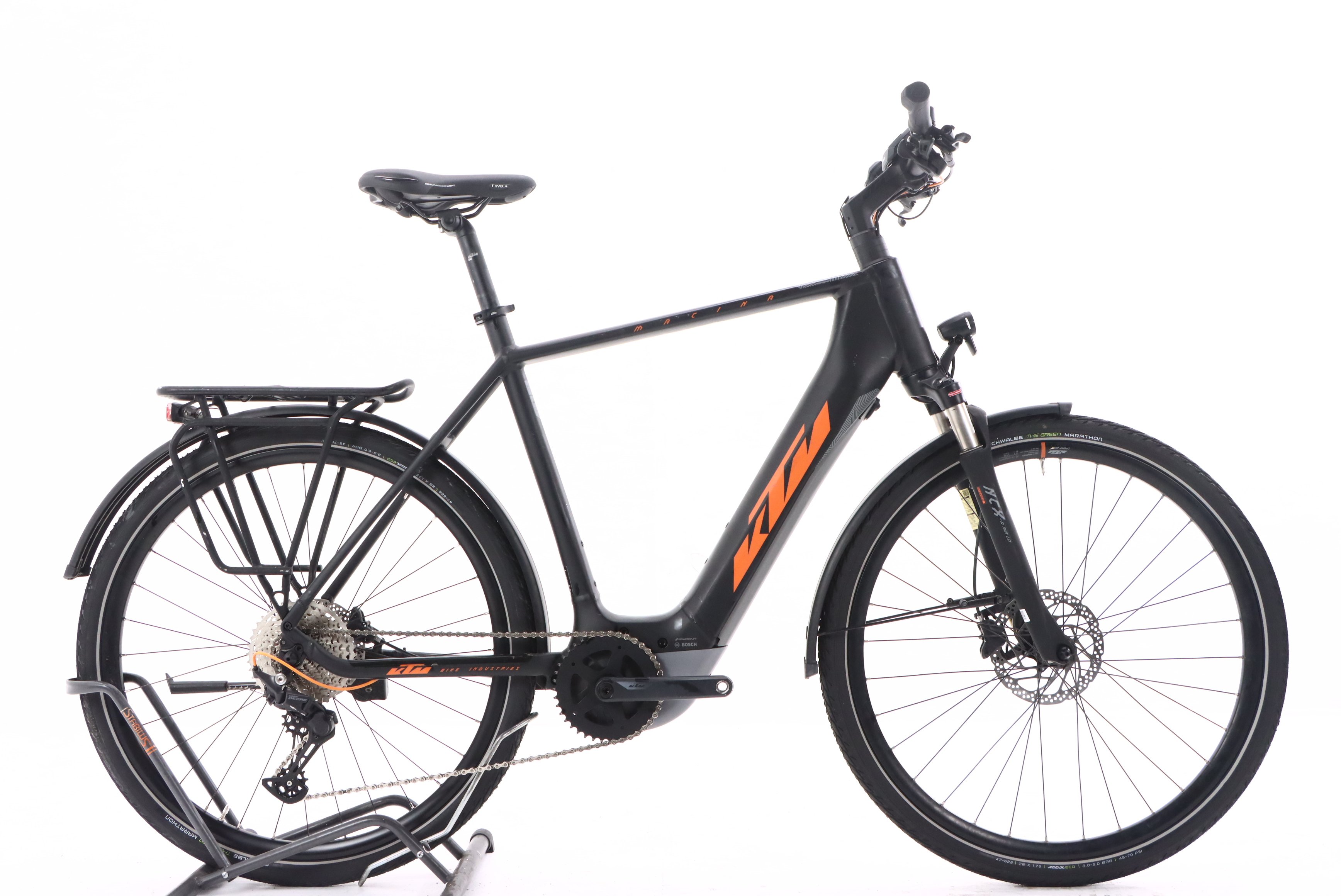 f9b01d8d-5c53-4924-a103-51f01c901a4b