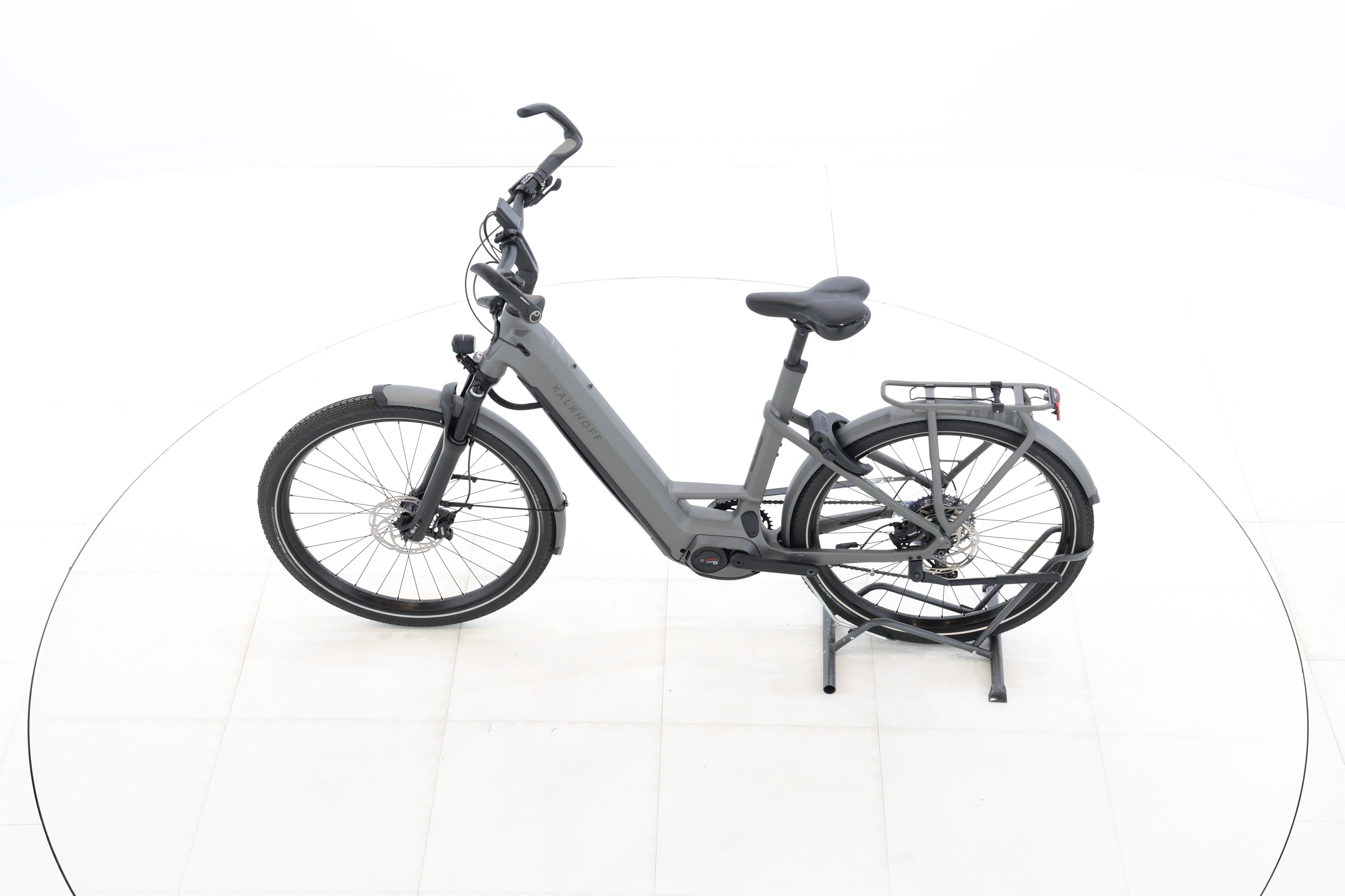 81eb62af-68d6-449a-962f-6c0a45955d09