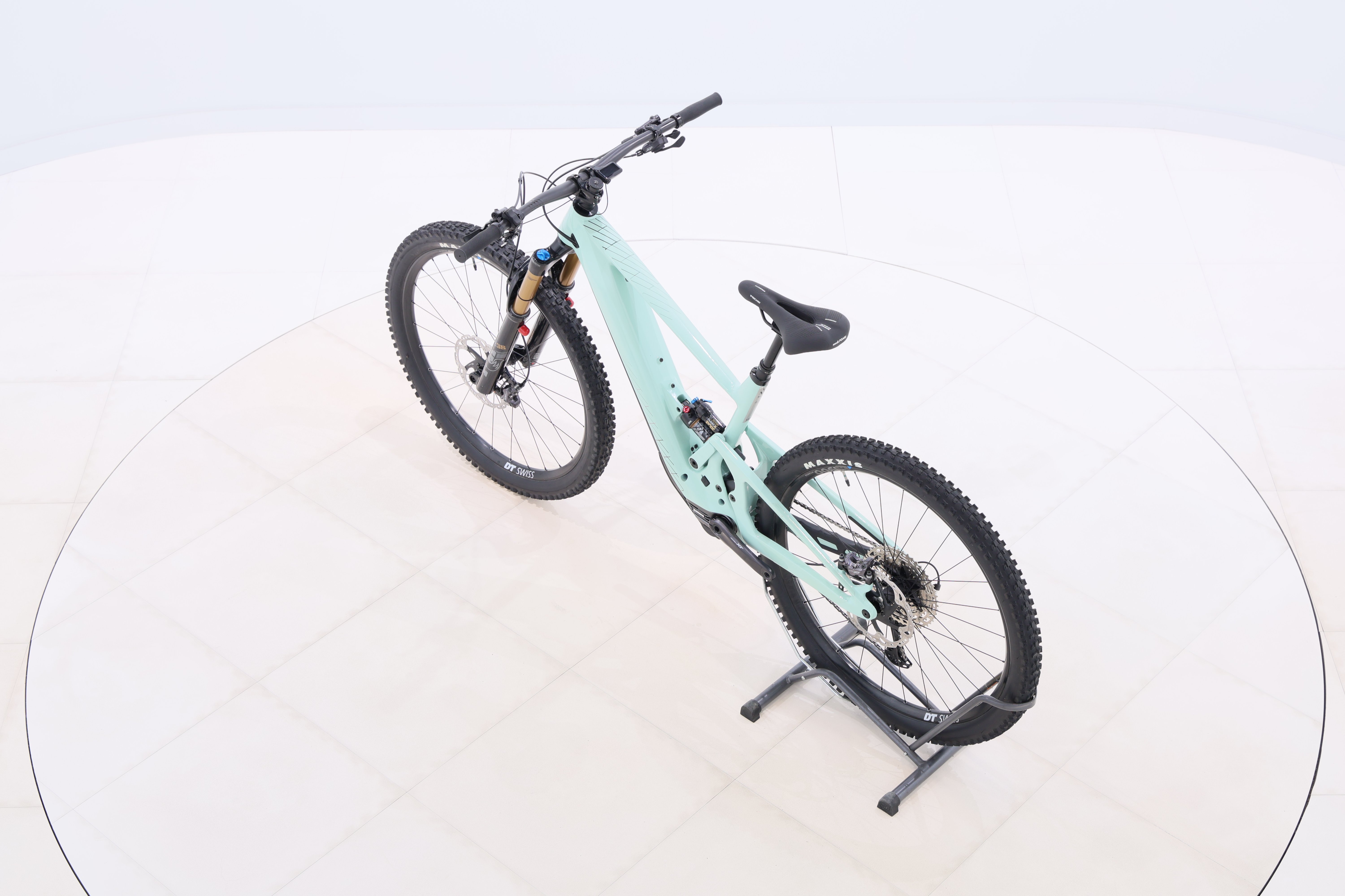 f0c726fe-b897-4fb2-8033-63041e97ce83