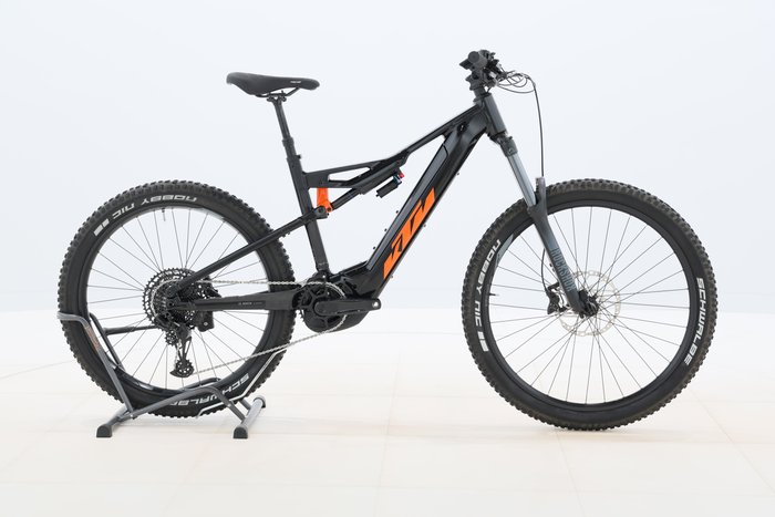 KTM MACINA KAPOHO 7973 2023