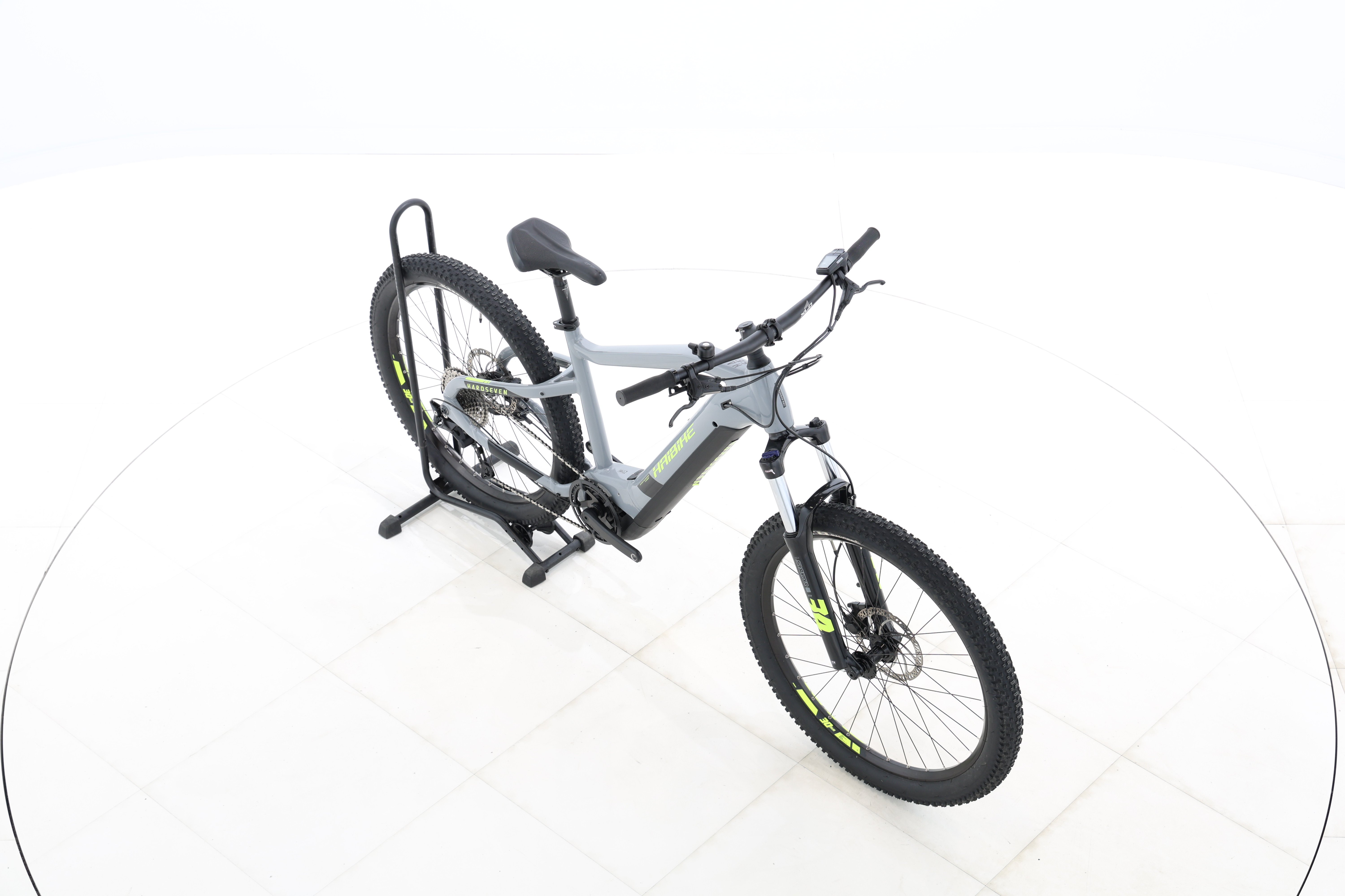 694ad9a2-97b4-4e3a-ba6d-f367c7dd490a