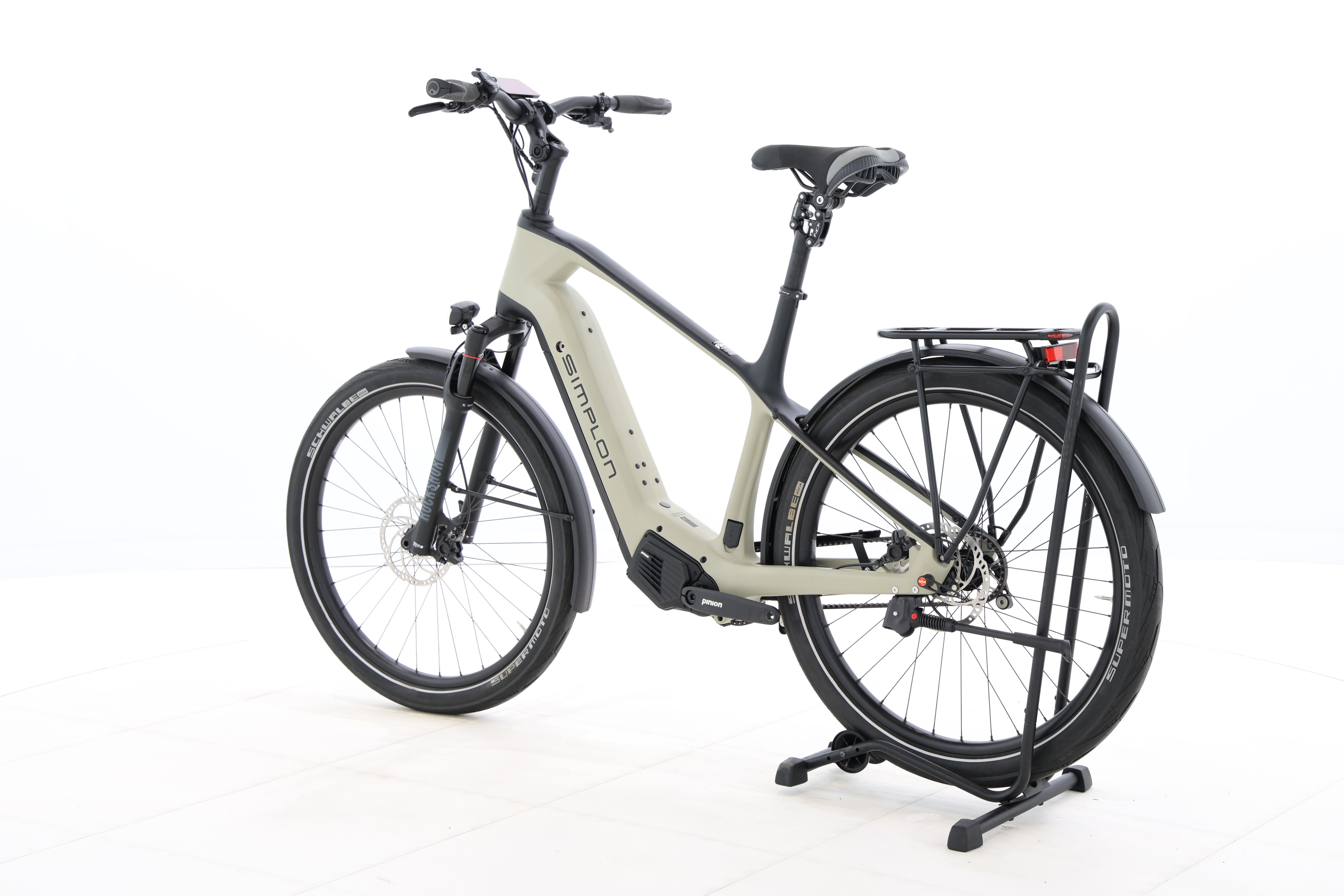 b9fa453f-d784-451d-8df0-039e3dee3f61