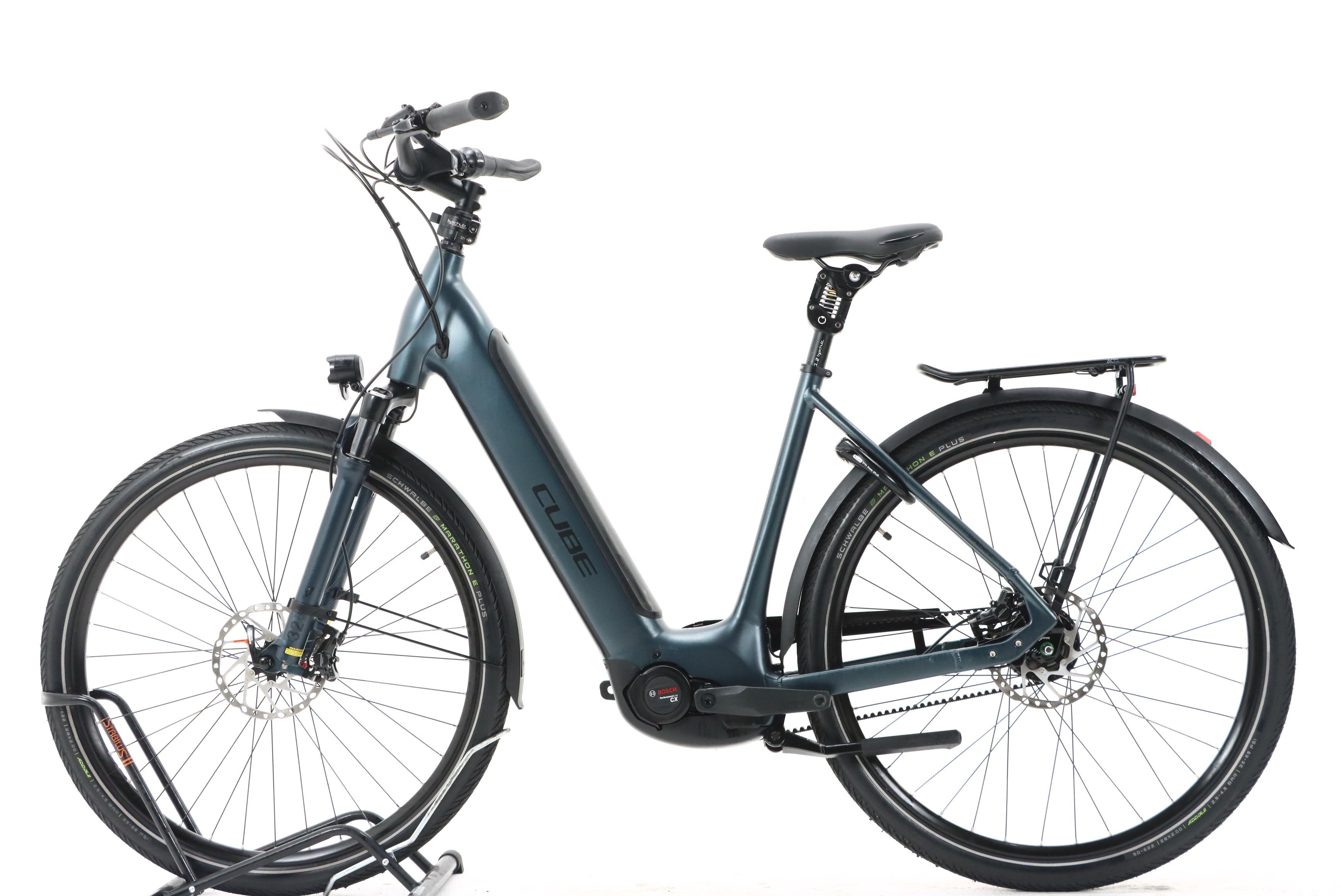 9d37c32b-938a-4164-94e9-b41358589677