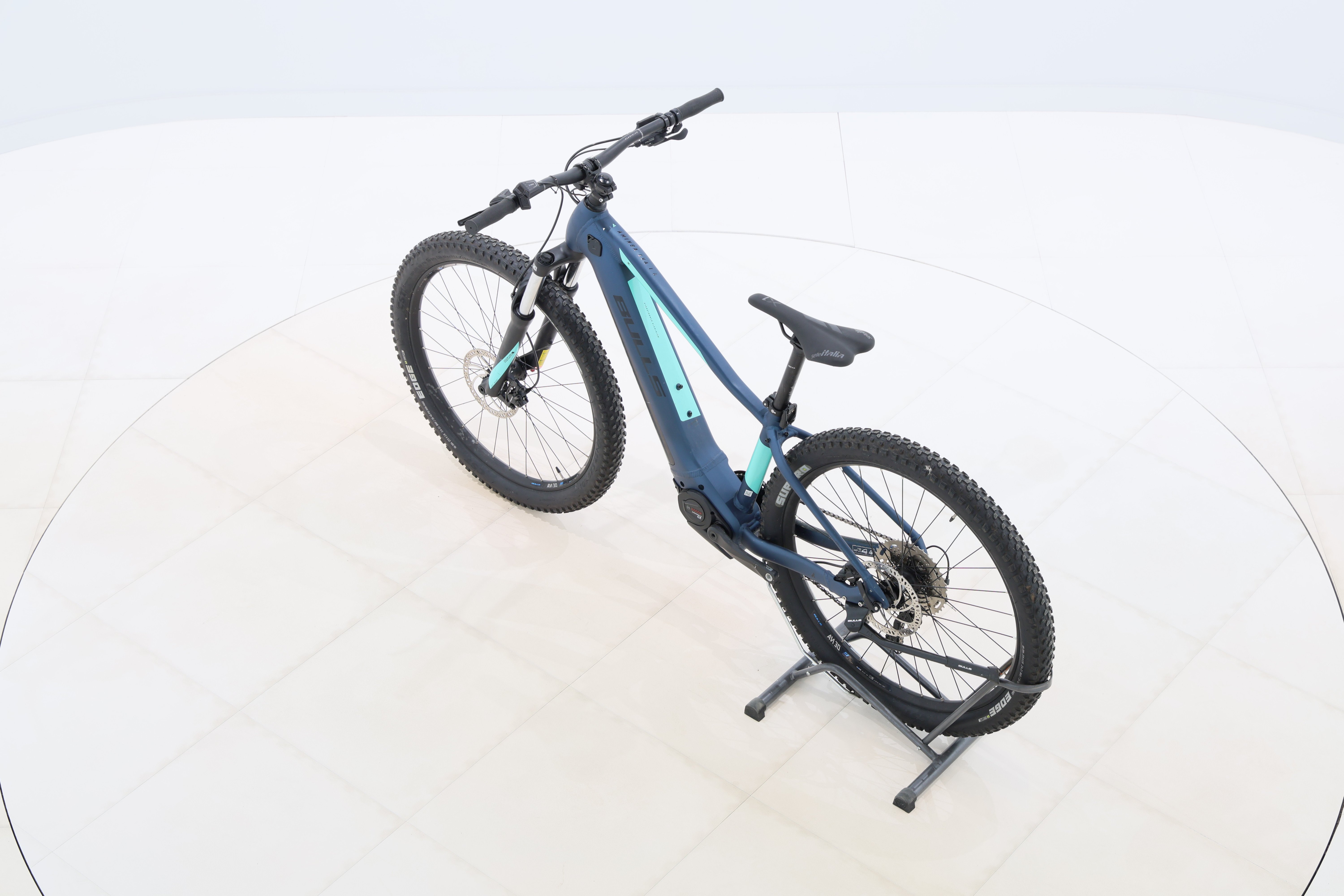 d0b30cc0-d099-43eb-a92f-95be63499b12