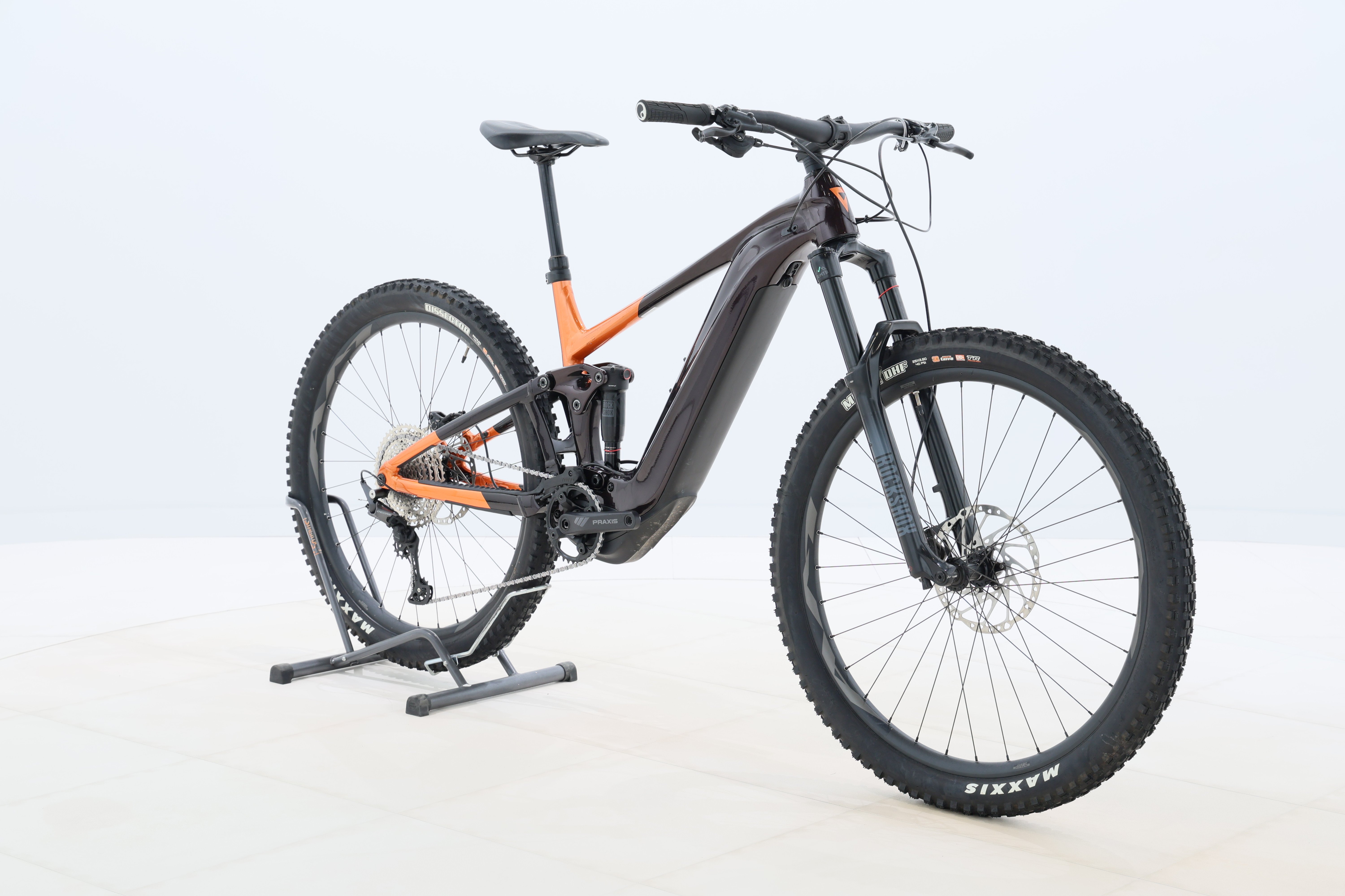 ef5c43f1-03cc-4c9c-b29f-3982c28366d0