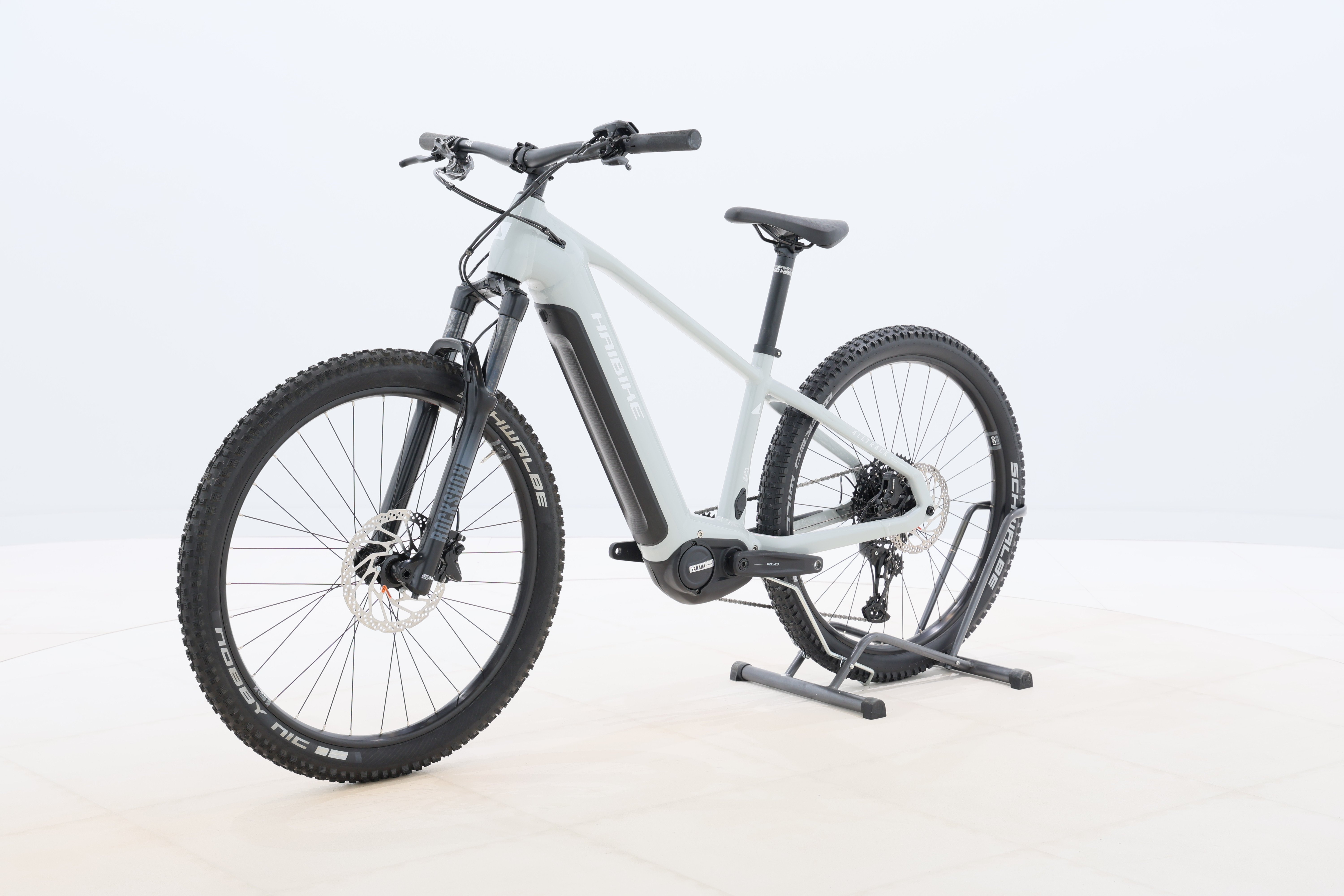 aff0d5a2-5e7c-4834-abf5-7a468142f14d