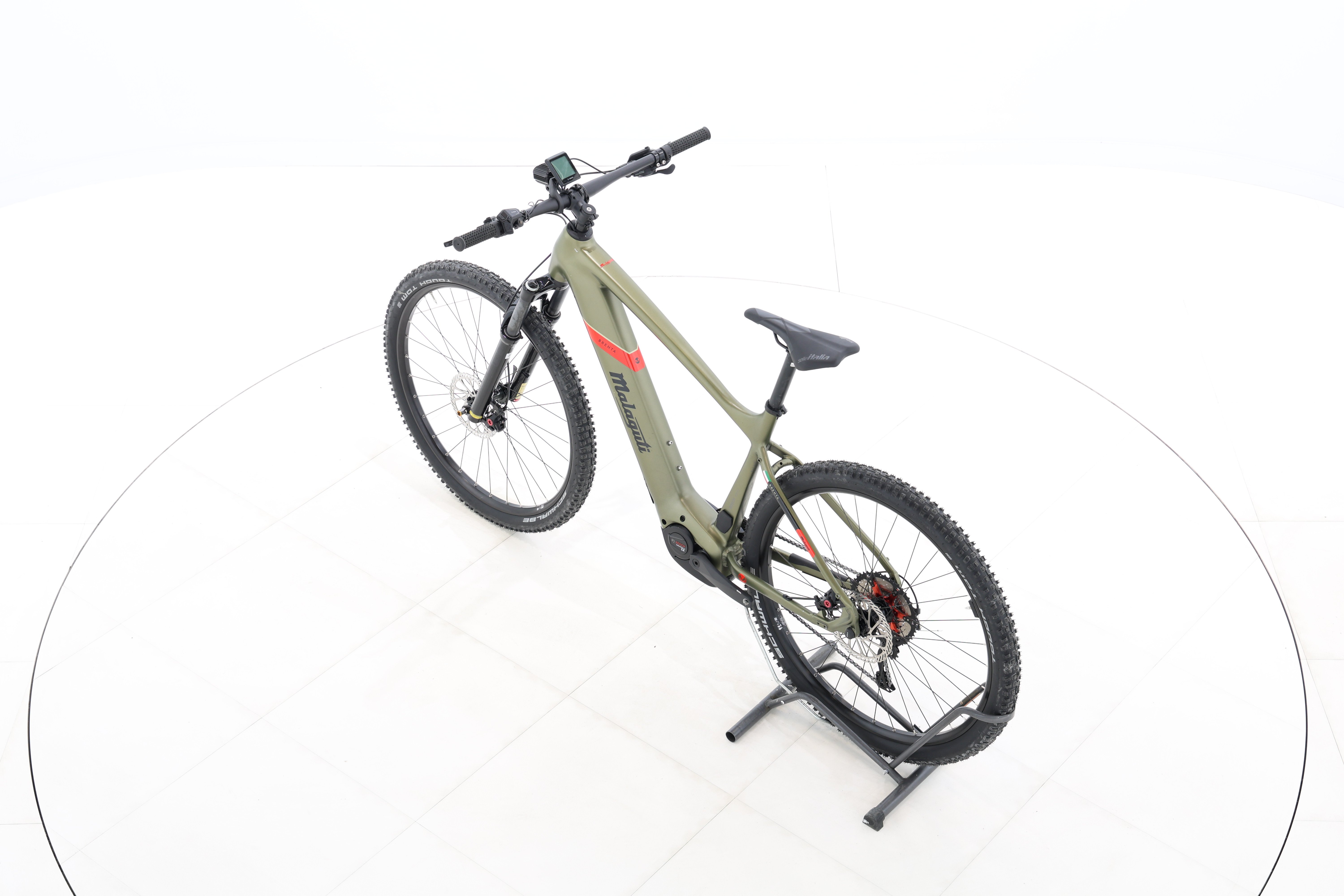 f0dd8298-b375-4d4e-bb6b-27d37ca12fe4