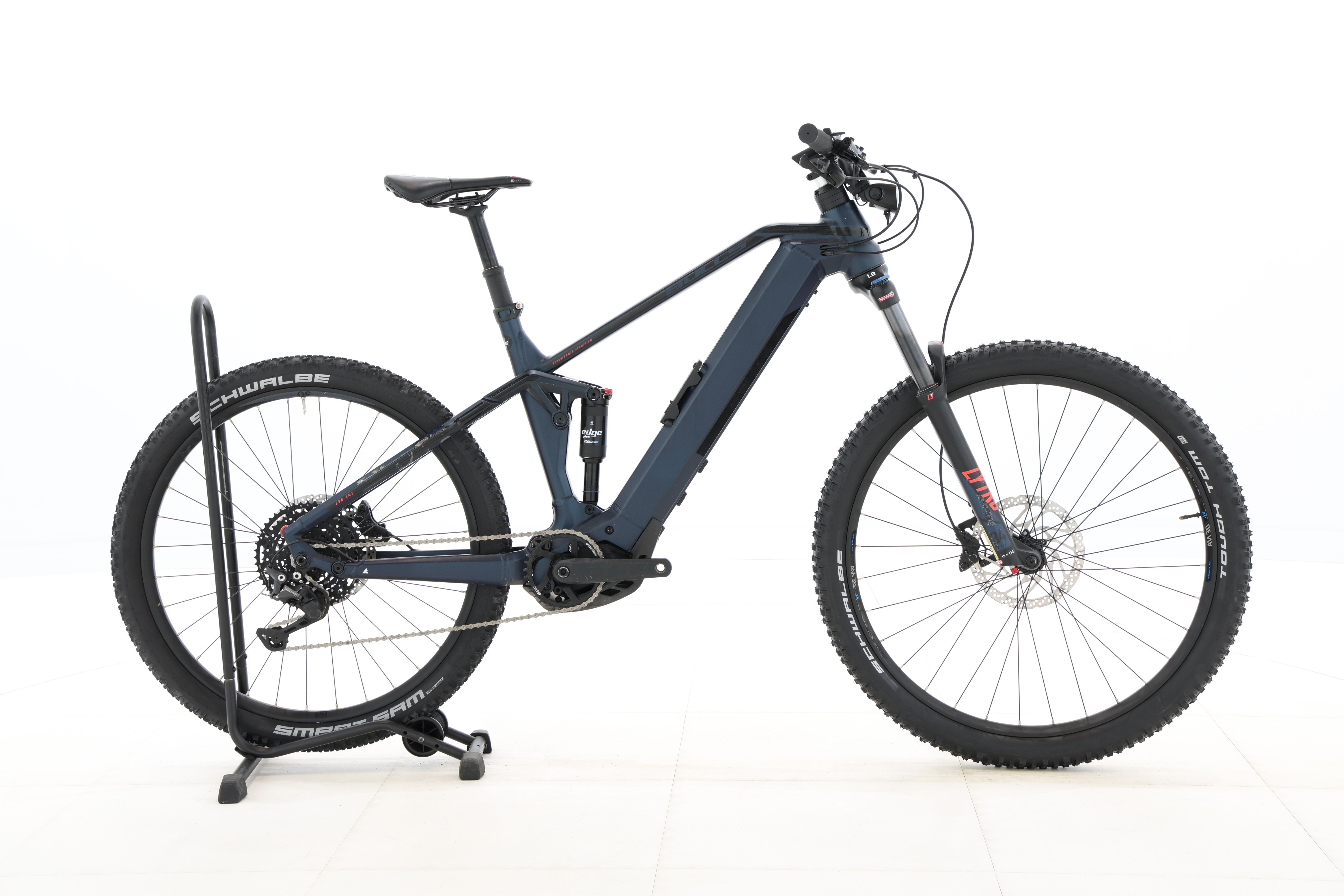 16f2853a-9da1-421f-aa2f-e2a06e754c76