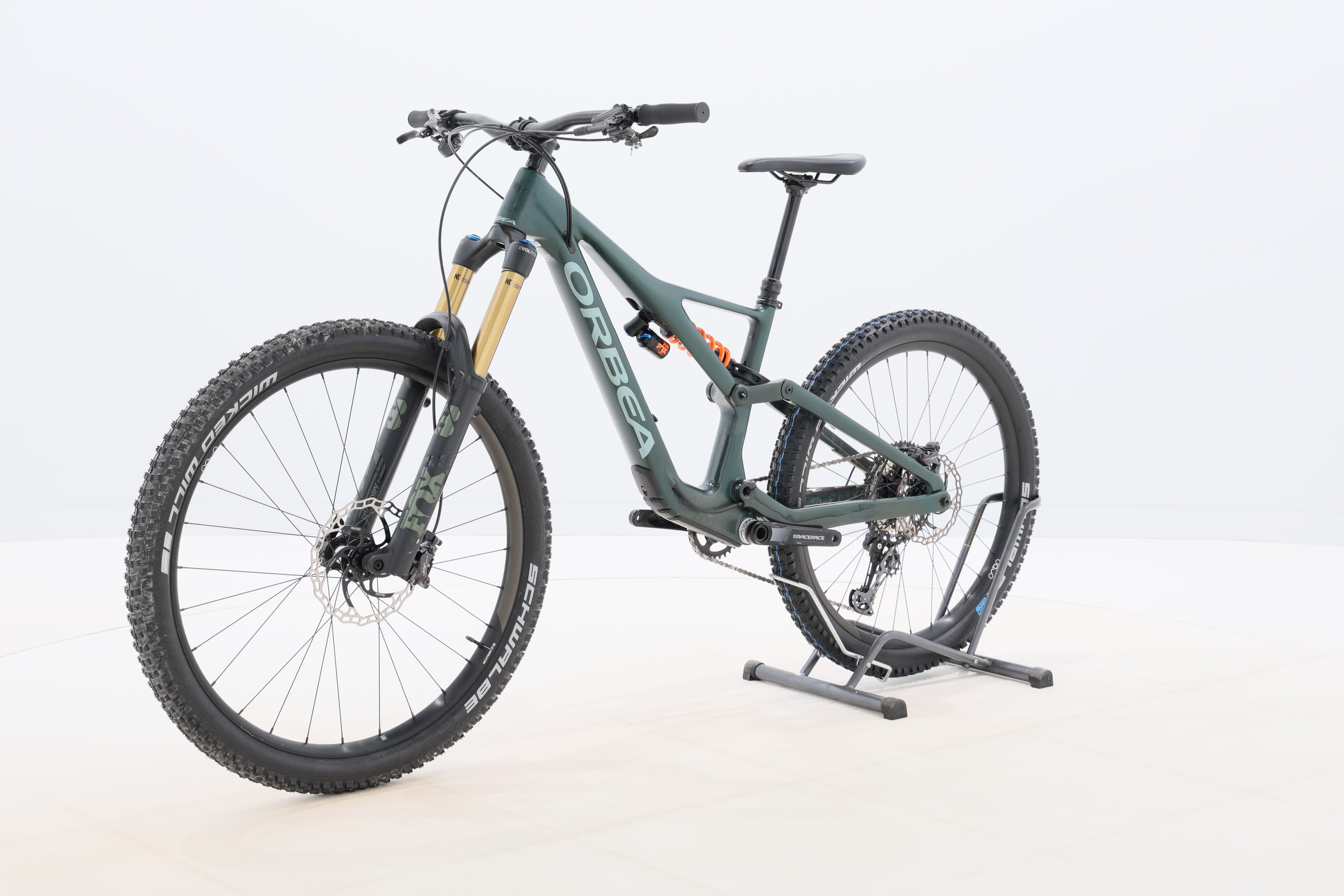 5c9c59d4-7061-4862-87cb-c998bdf8b8e4