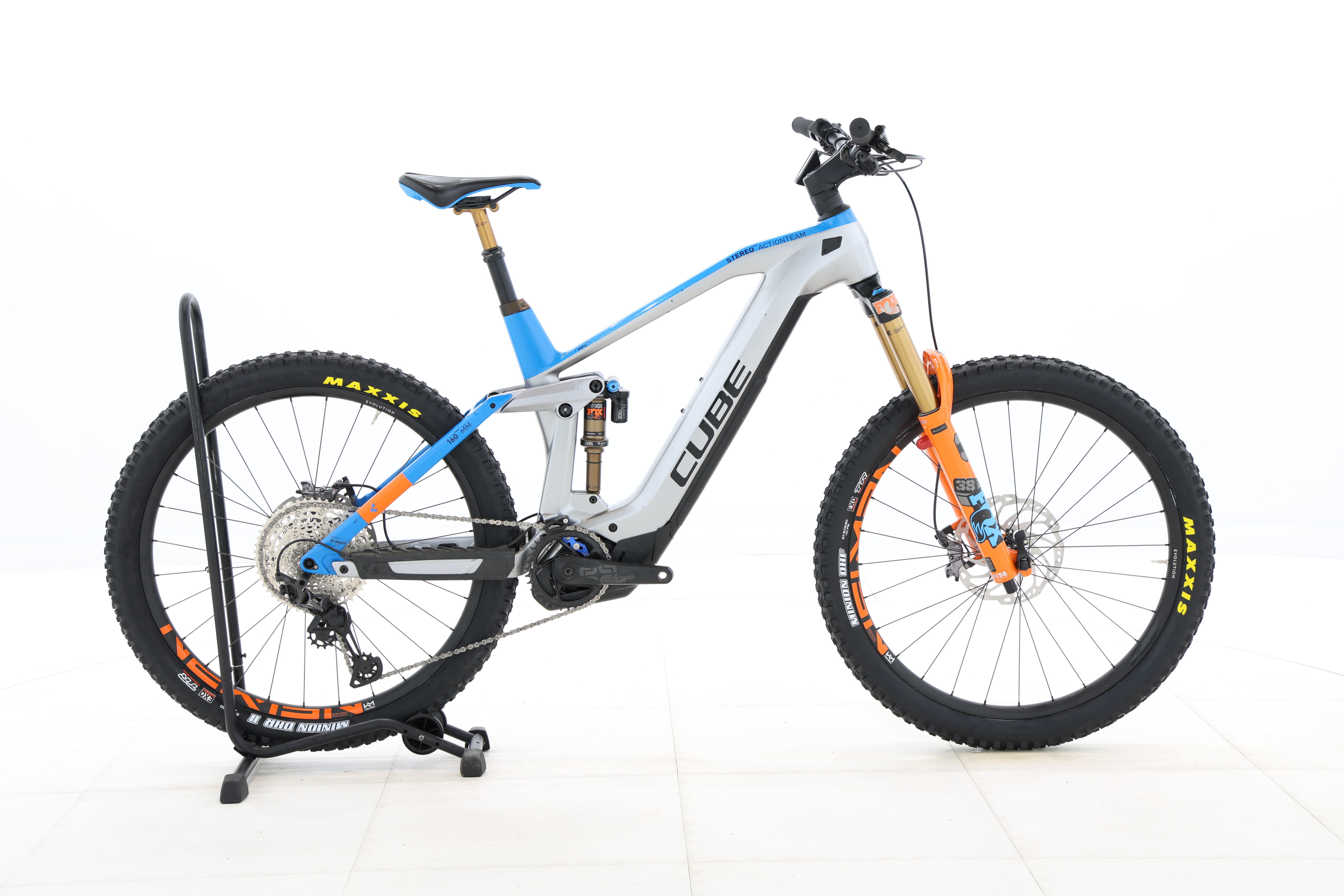 ceabda6d-5ba4-4998-89d6-60ad655bc2f3