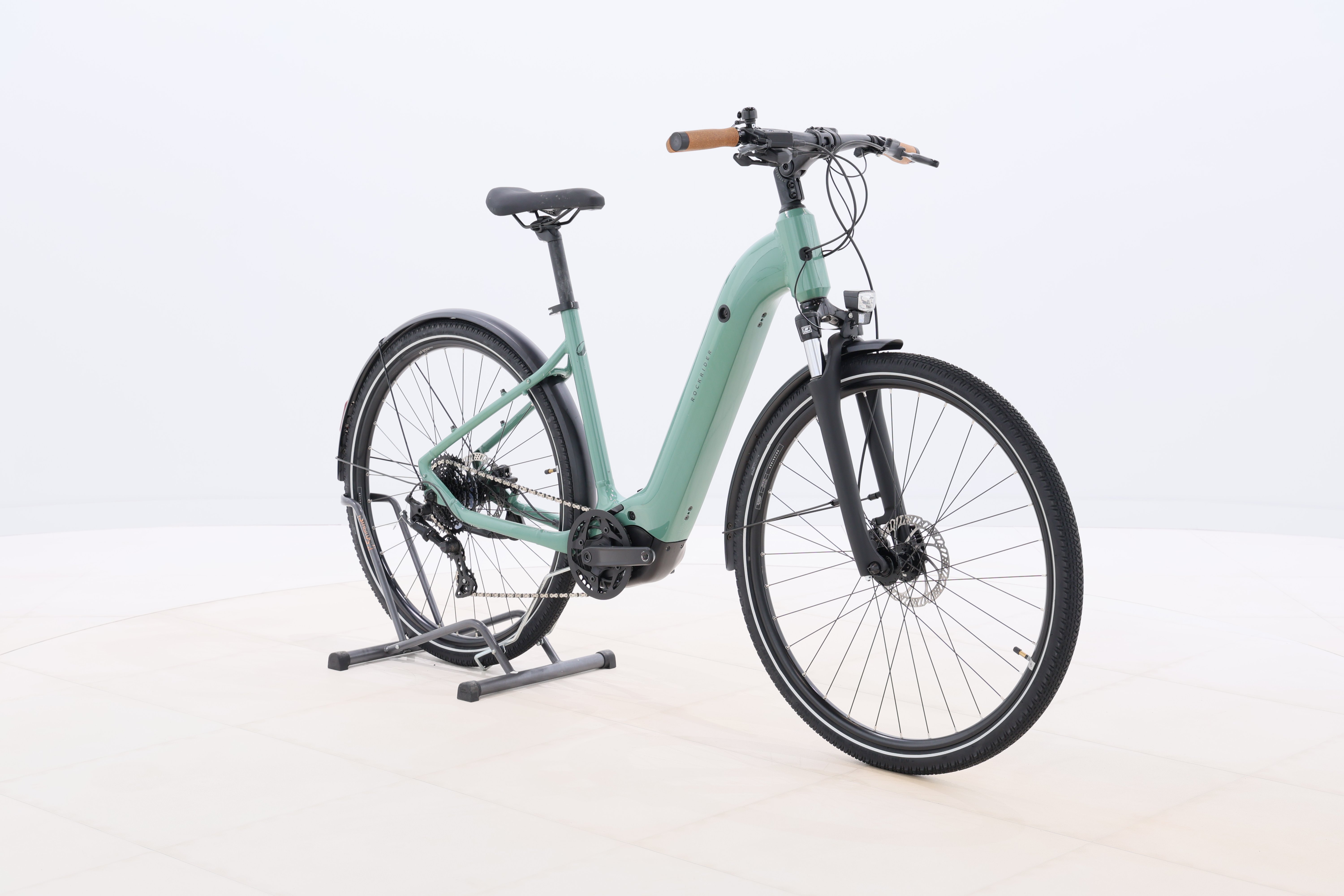 f53b539a-169a-4df5-961b-c7435943bdab