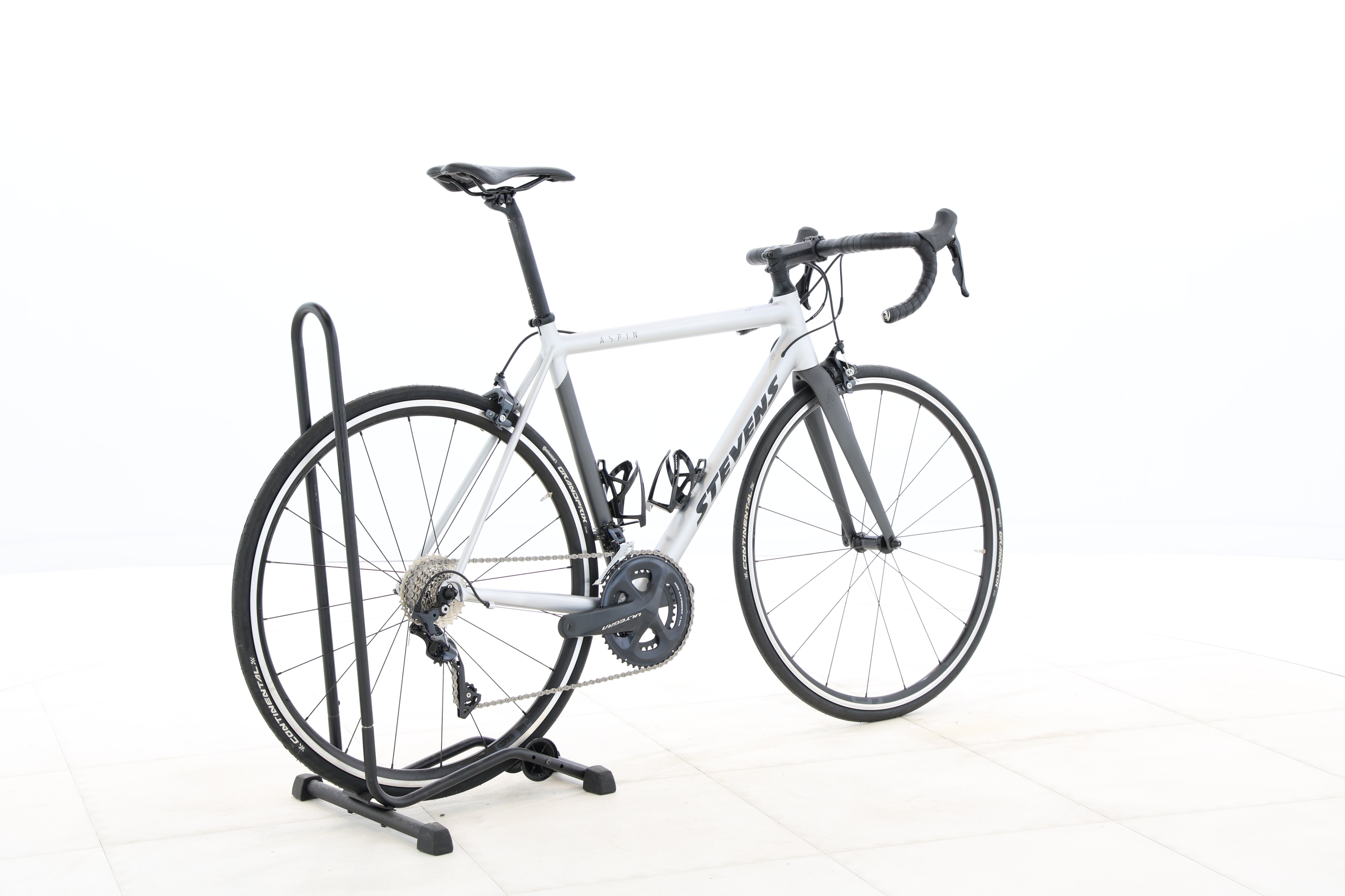 b5d35894-2626-40d5-8f1d-545e6849932a