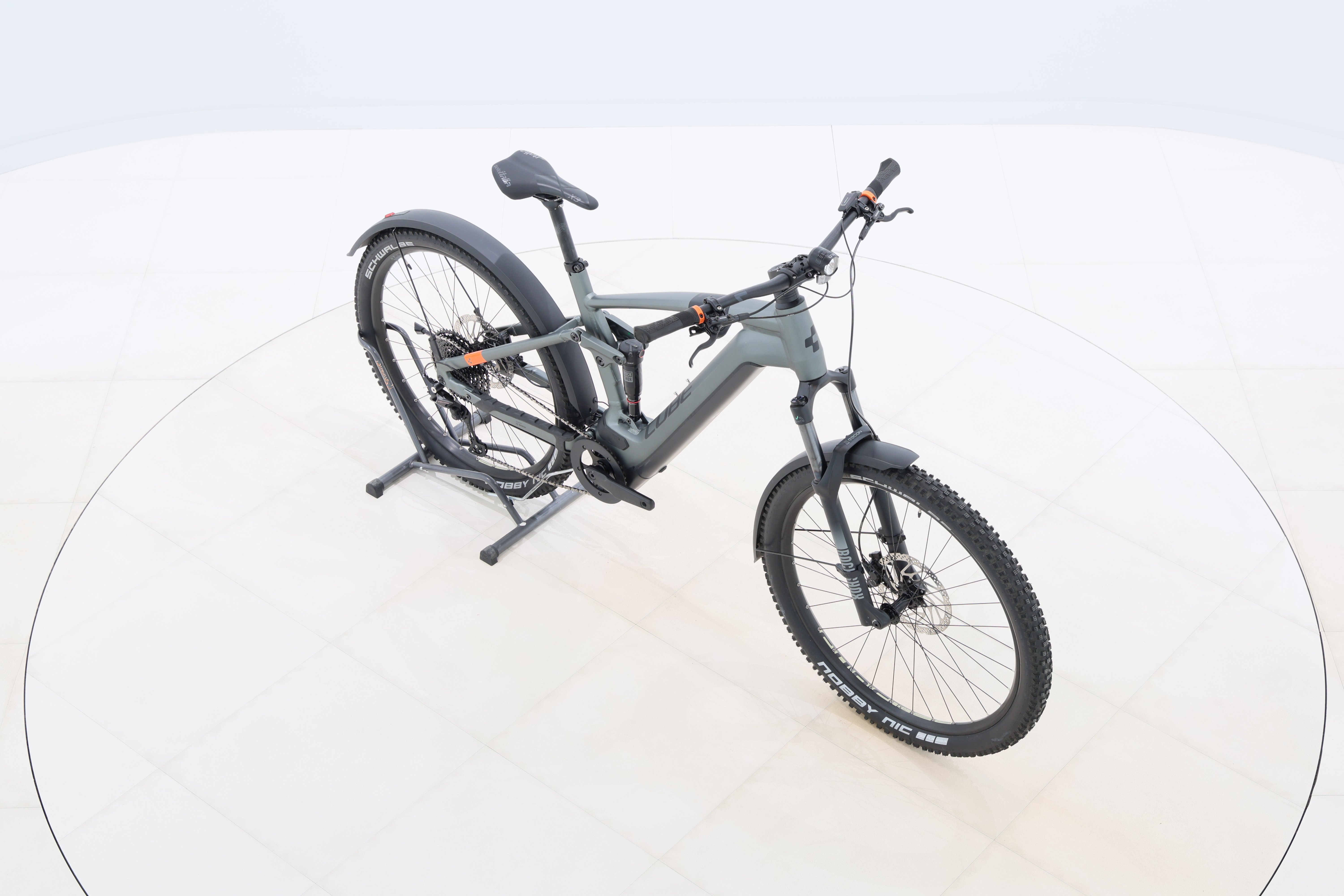 0954b218-f32d-470f-ac7b-a2c74e107979