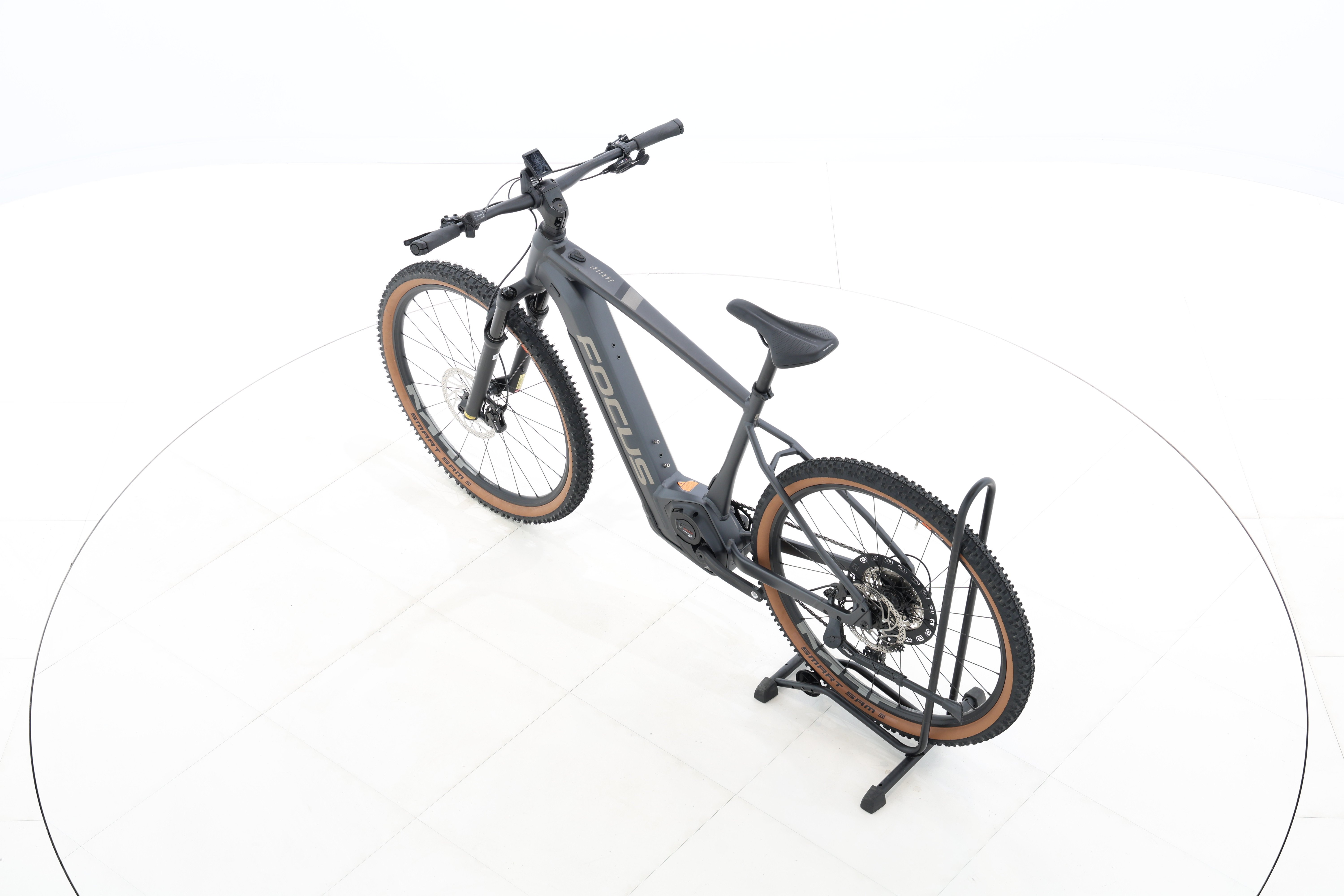 92a57c6a-4c47-4140-bf2f-b841a05894a1