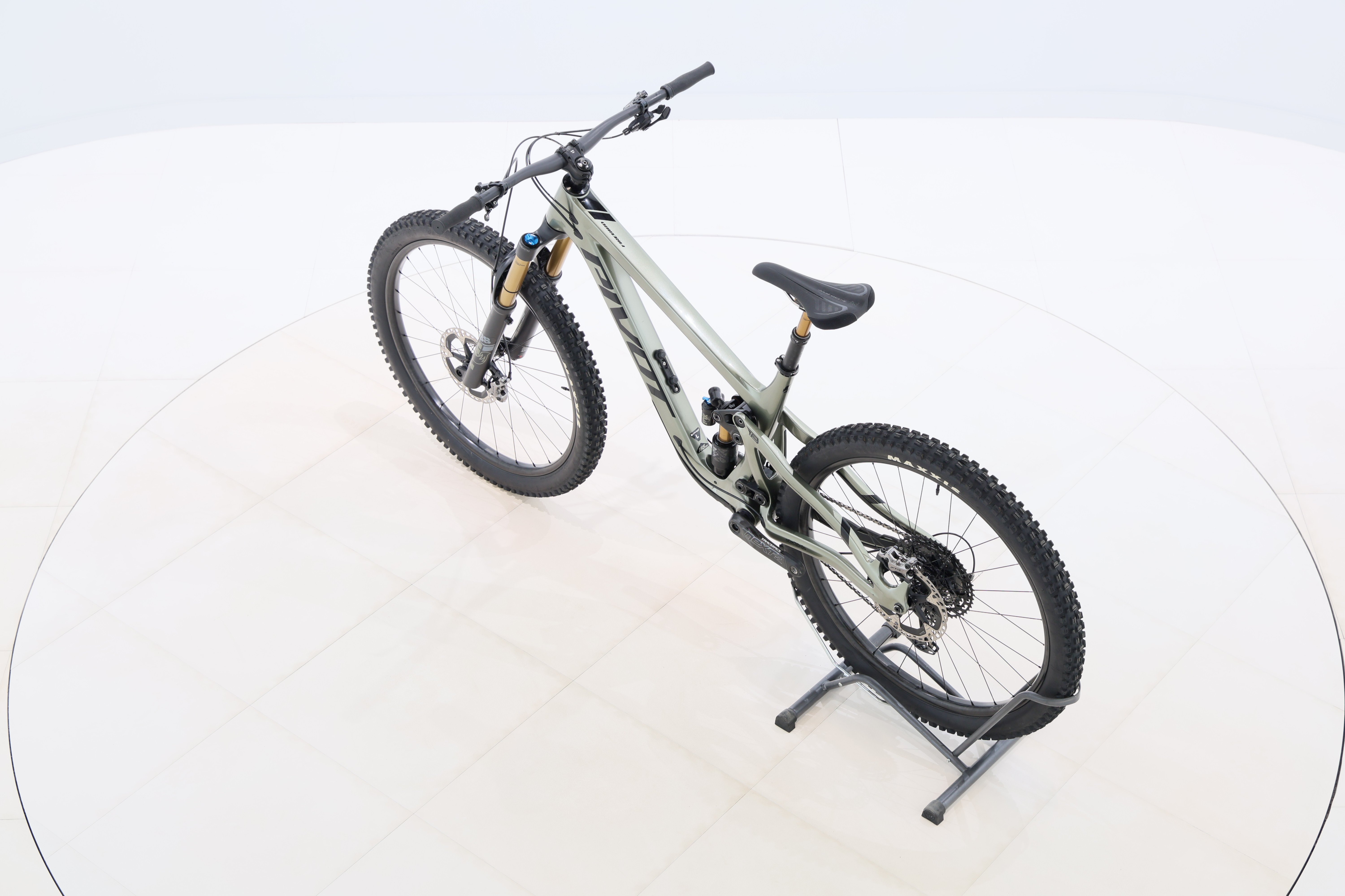 22f8c8dd-fc39-46a8-aef6-b995b45c3ccc