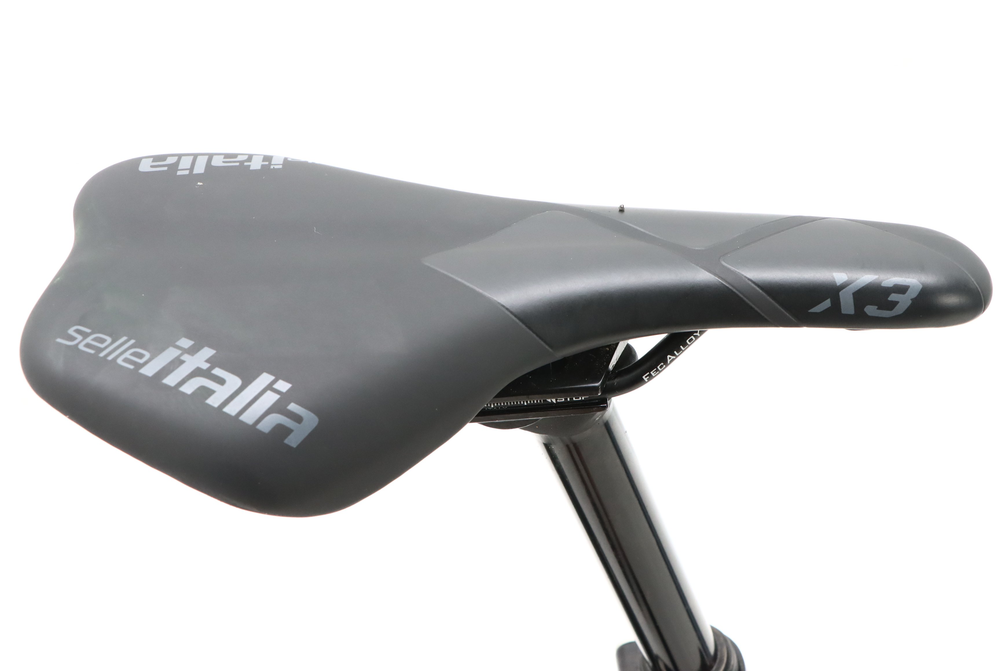 e7246293-6b31-4b26-815f-fb0a2919f786