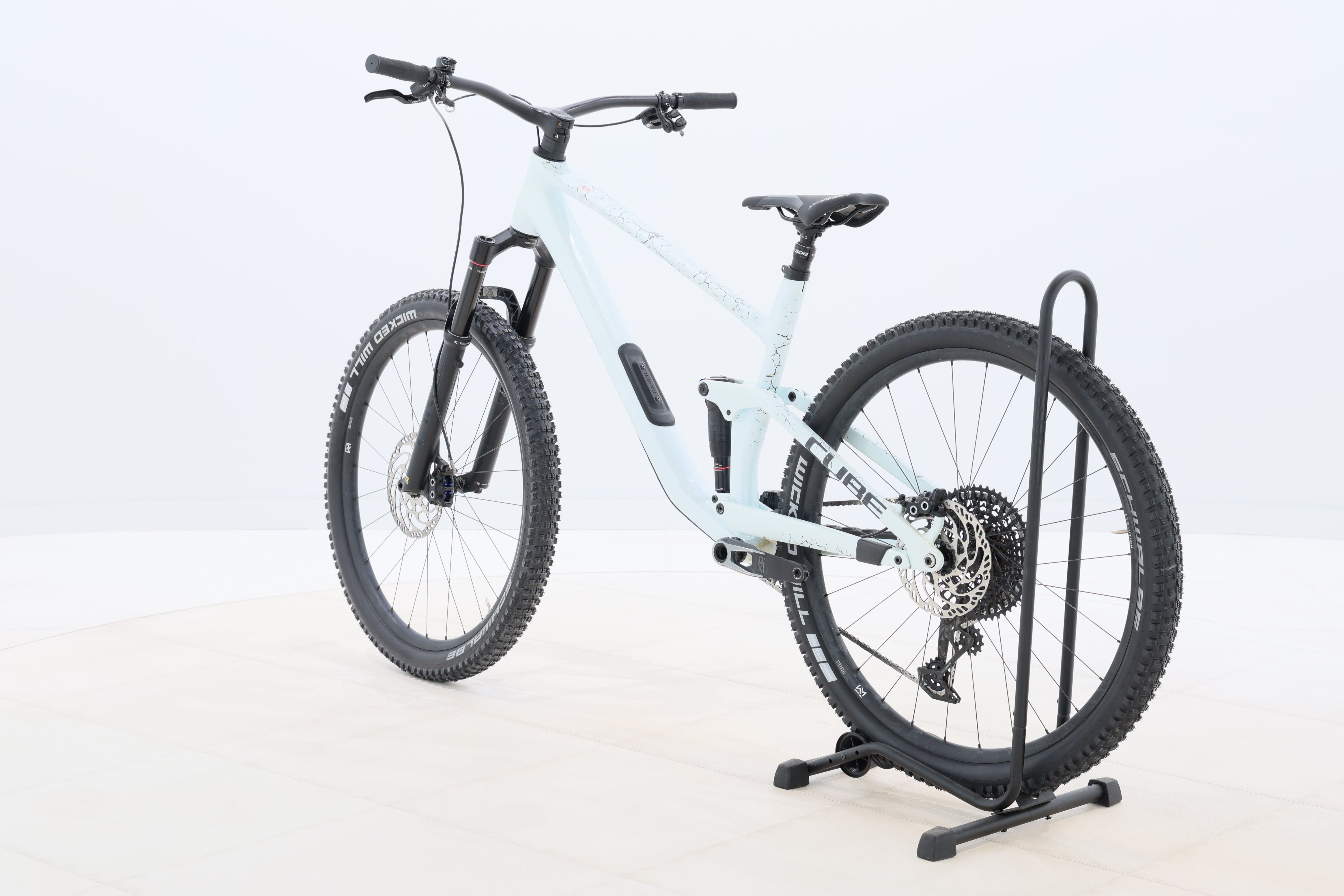 8051a231-c80b-41d2-9d2b-7ebc529e018b