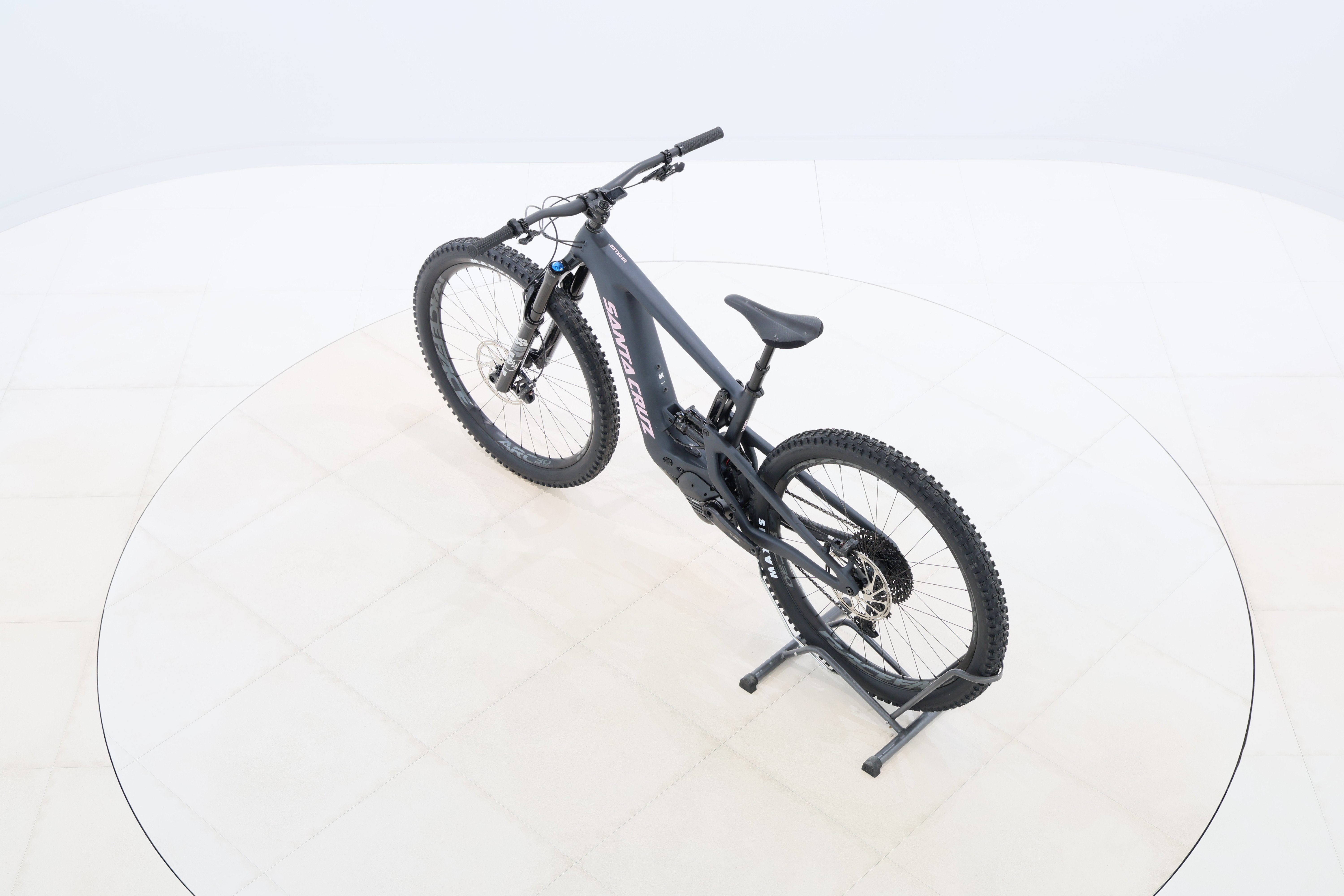 f2f4d4e2-11f3-47b5-886f-c4817931aadc