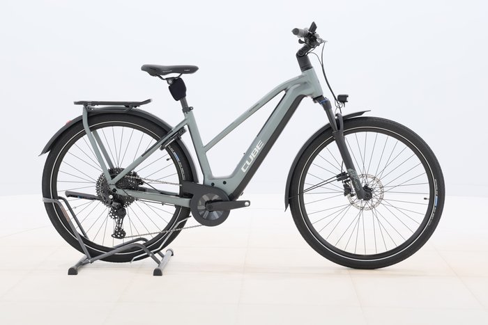 Cube KATHMANDU HYBRID PRO 750 2024