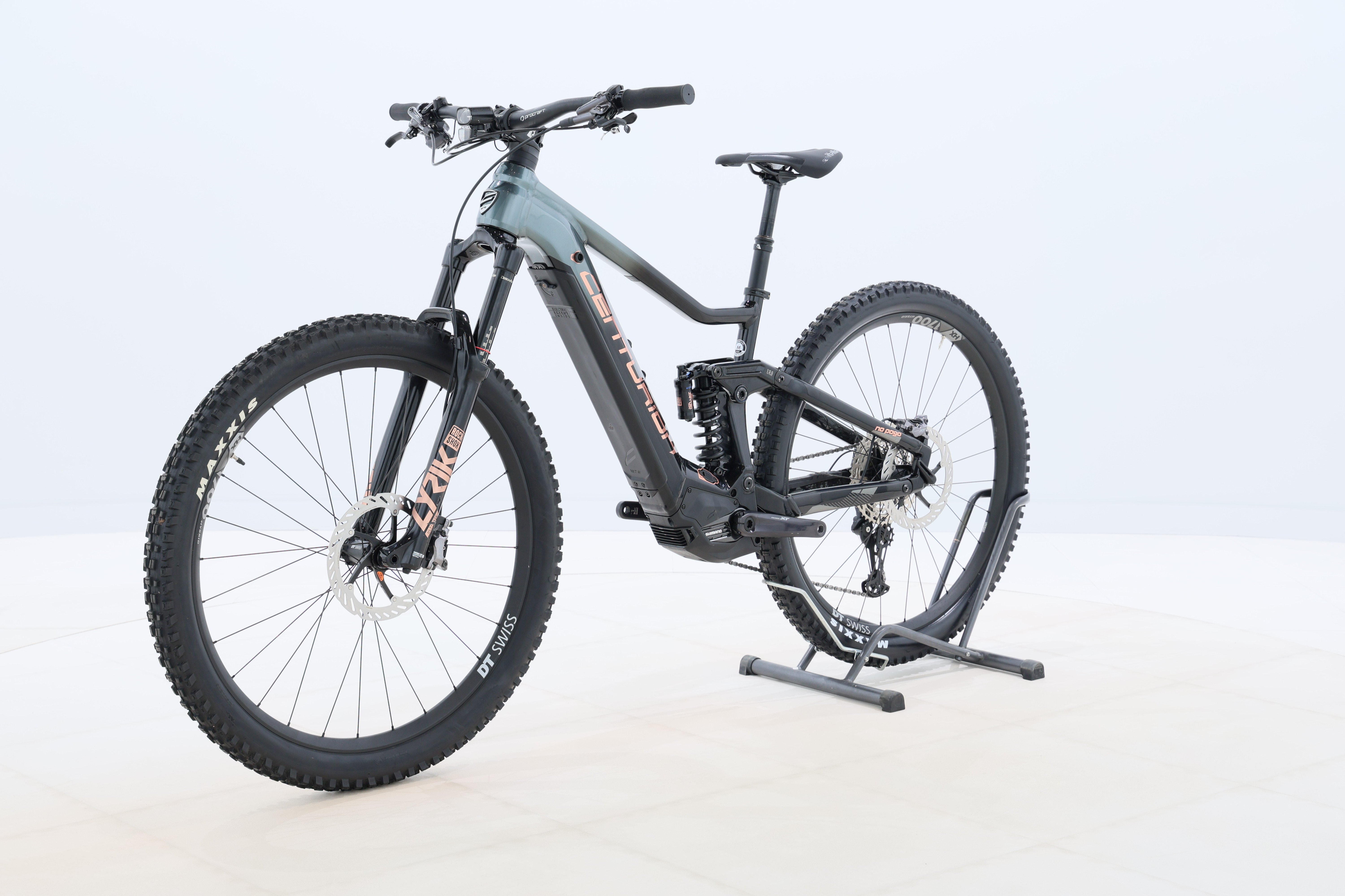 d0915d40-77dc-4414-b217-3ba7e63f5461