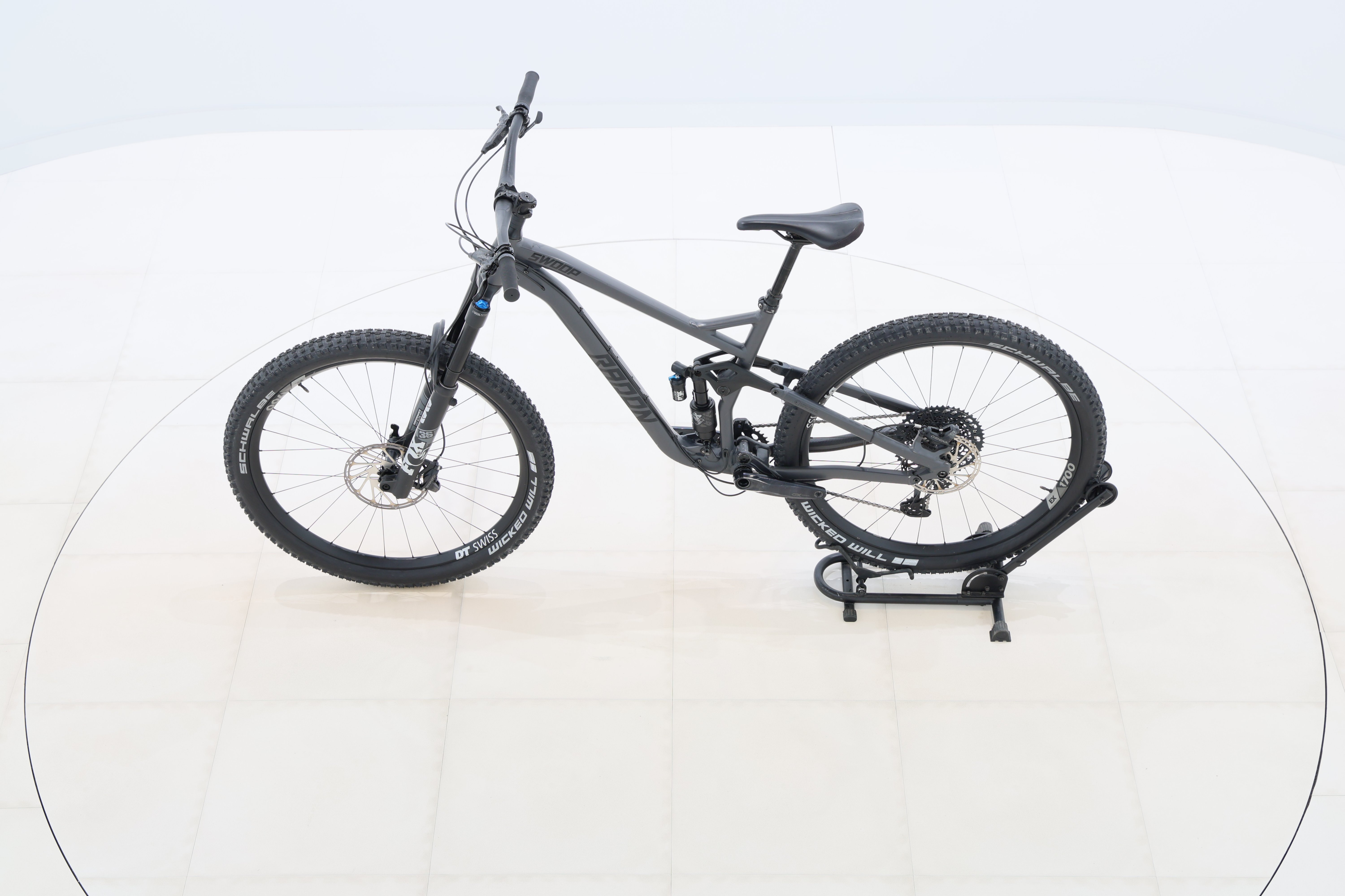 413e30fc-fce9-4ddd-ad2b-e8b52212a4e9