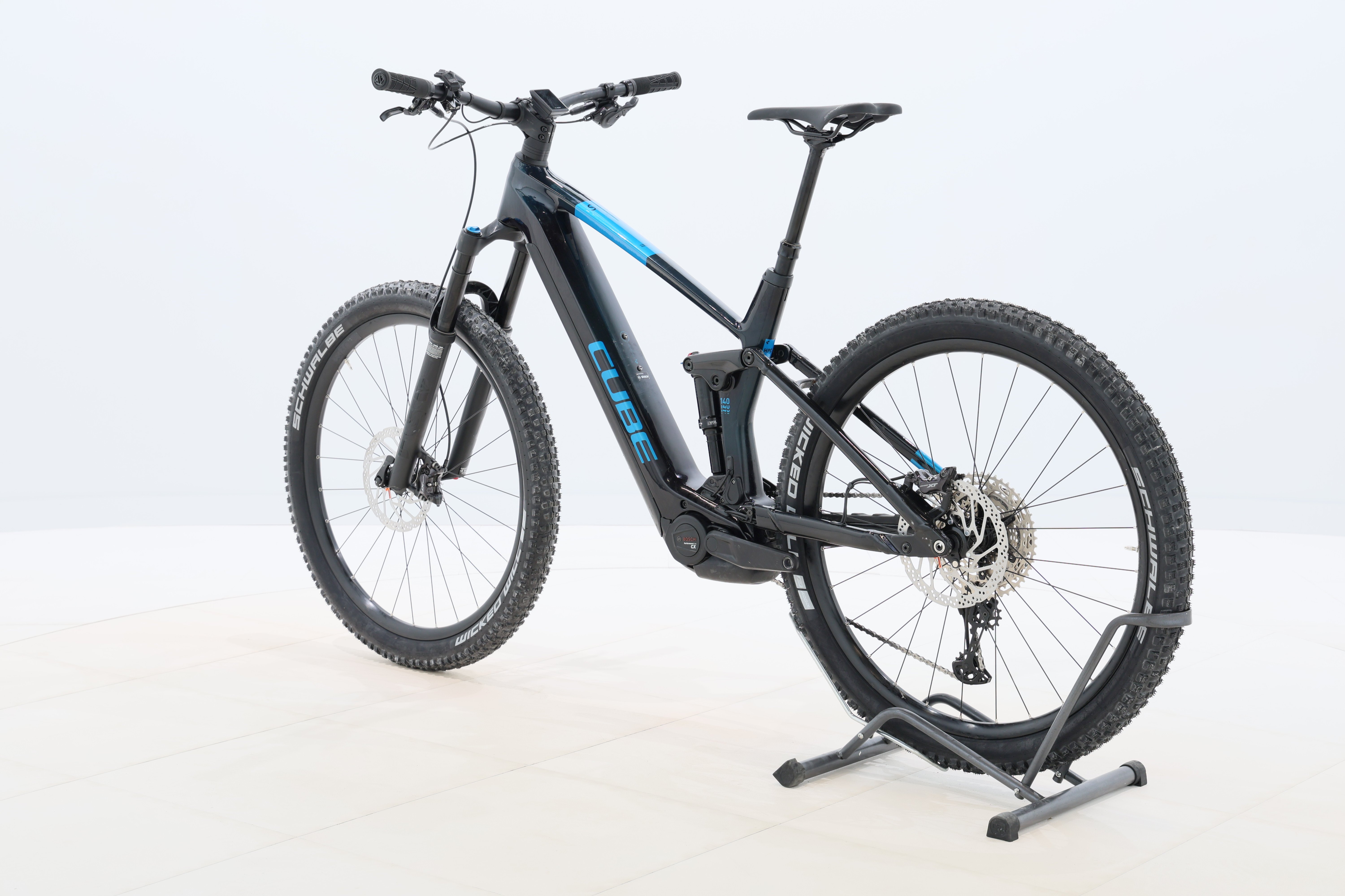 6fe980e2-975e-409b-adc4-69b7e666581f