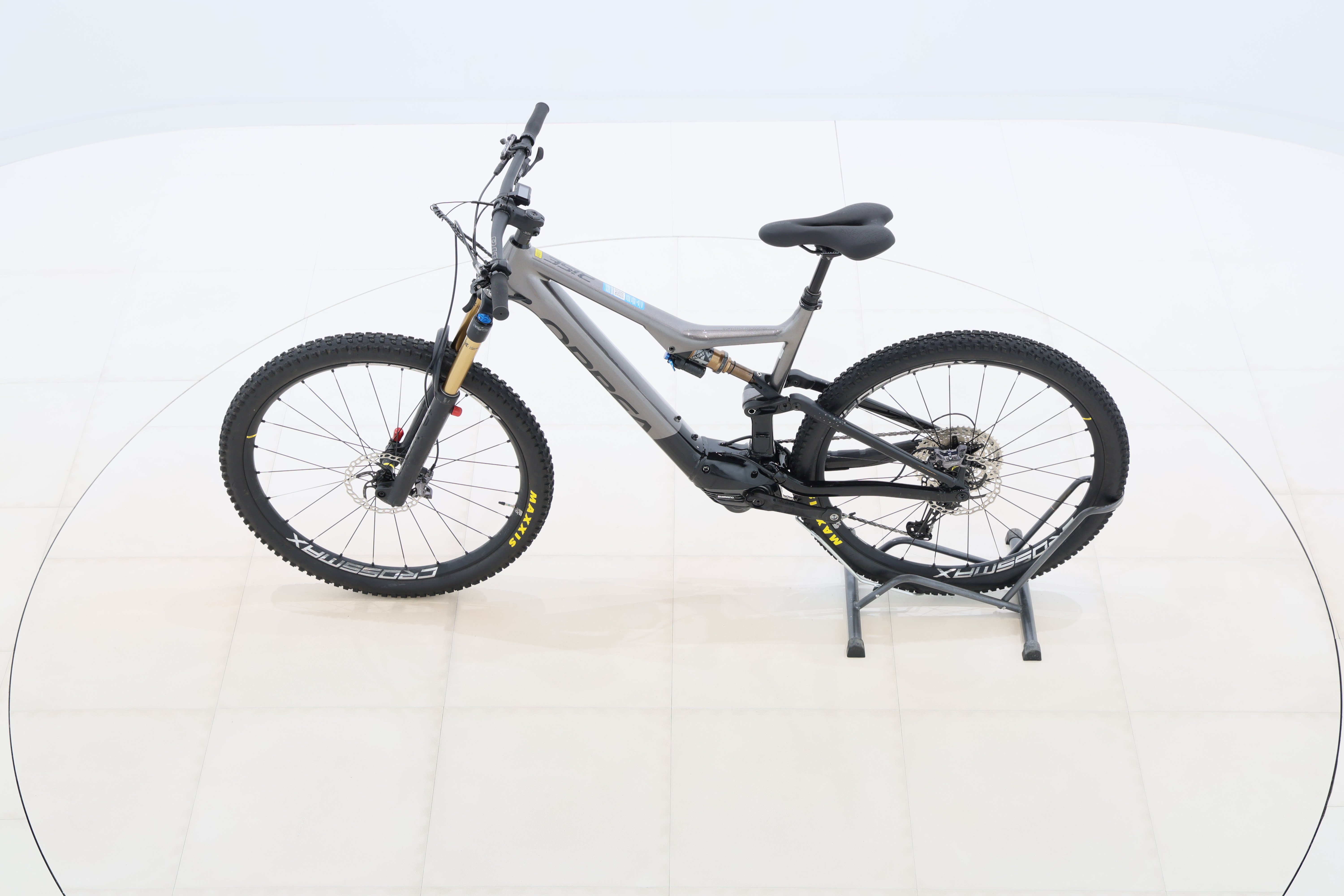 456833d4-46ca-4d6d-a3f7-3a6888a4d9e0