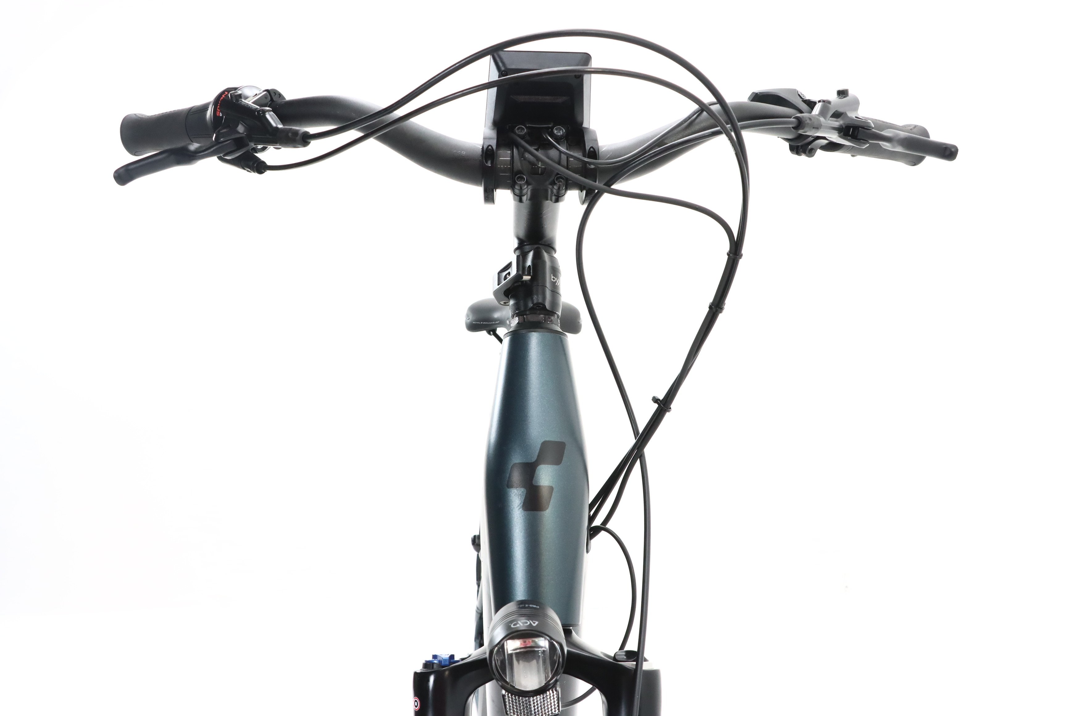 9d37c32b-938a-4164-94e9-b41358589677