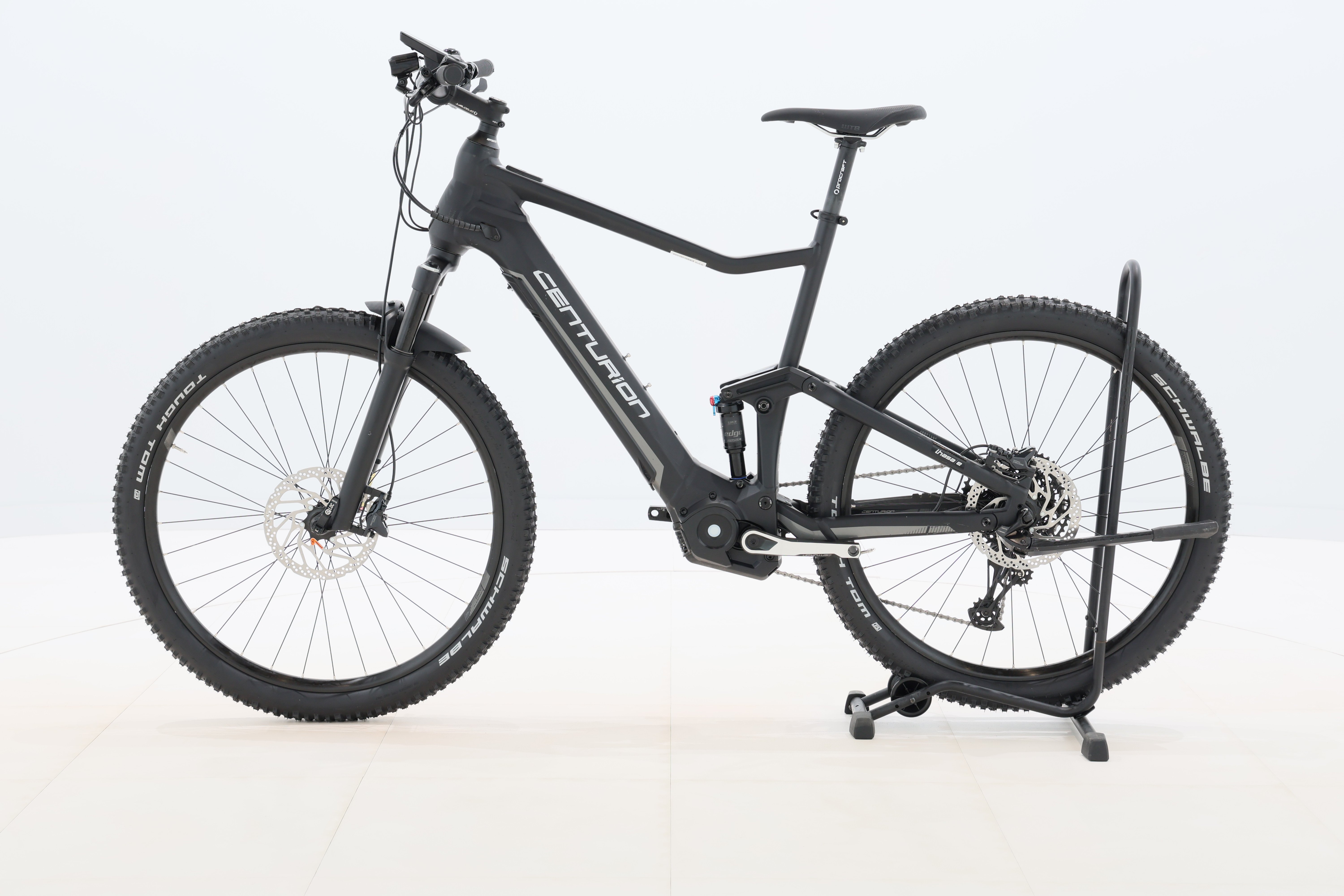 b0b7874e-d233-47e1-9906-81f2a7d69473