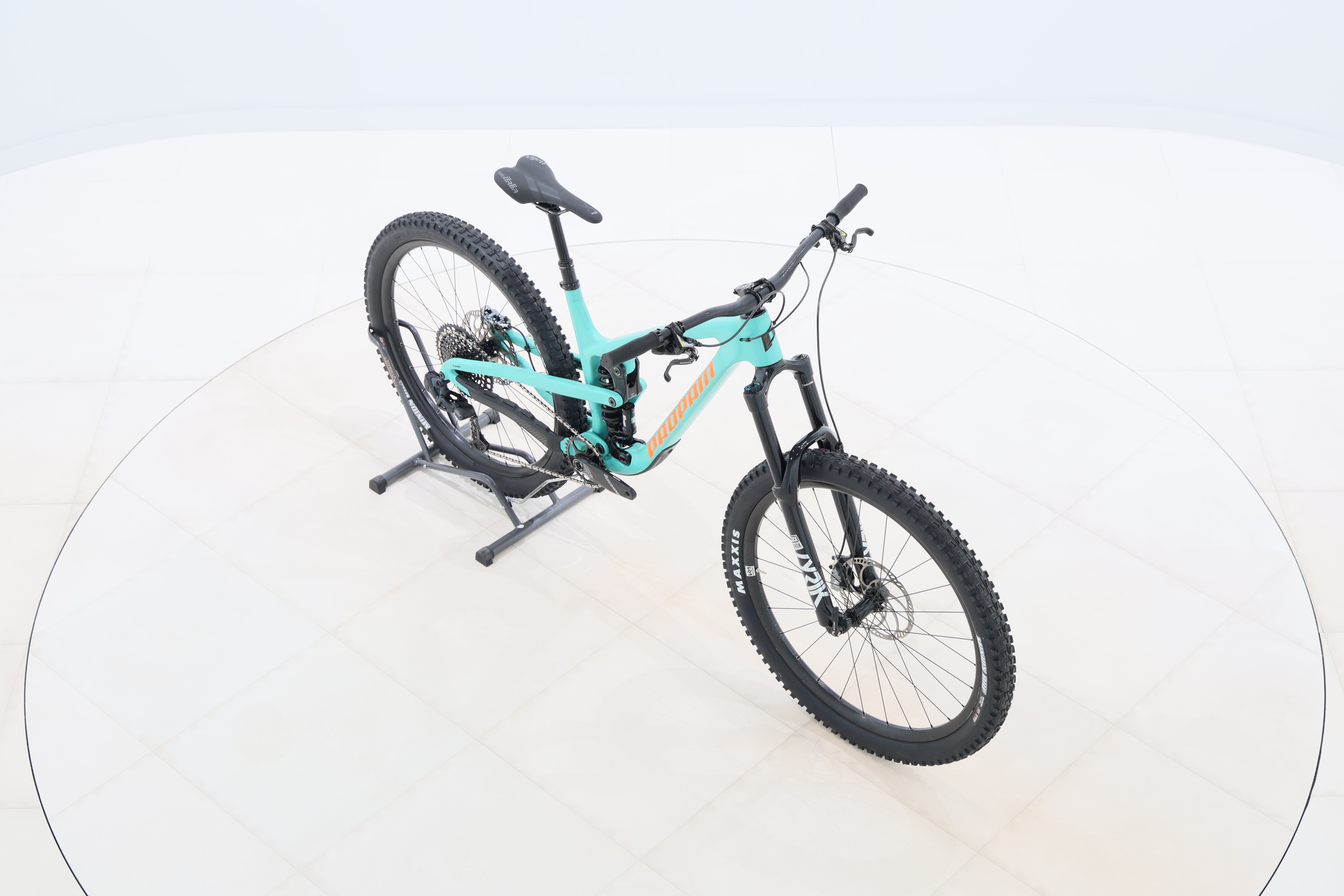 fec38ba5-8b02-4e37-9438-cc8aa18f4483