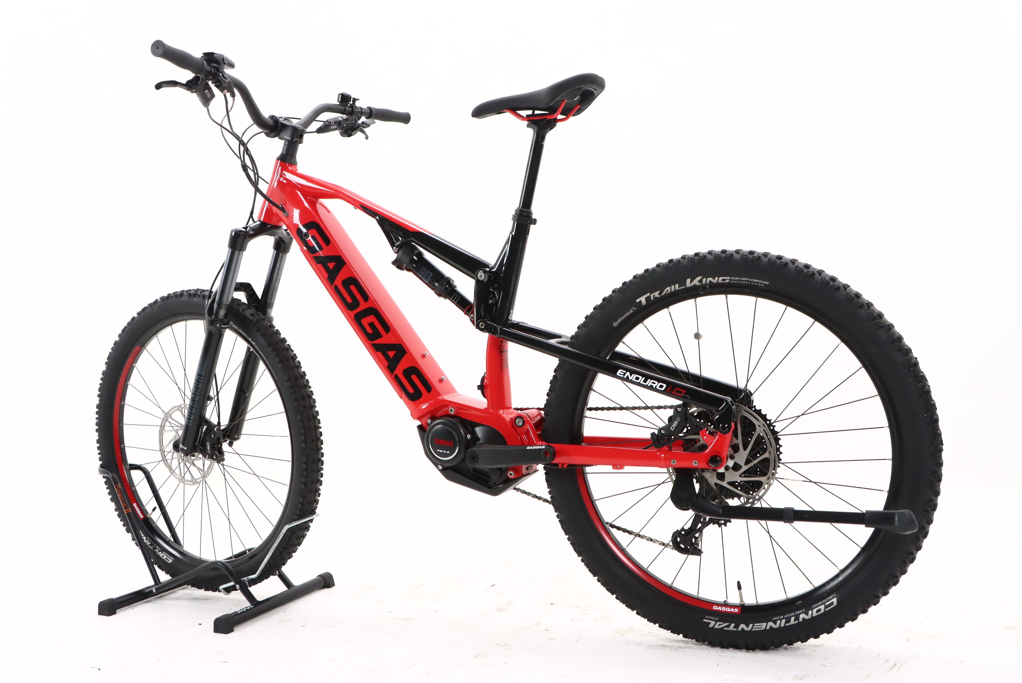 e18dc773-292c-44be-931c-122487e04c6e