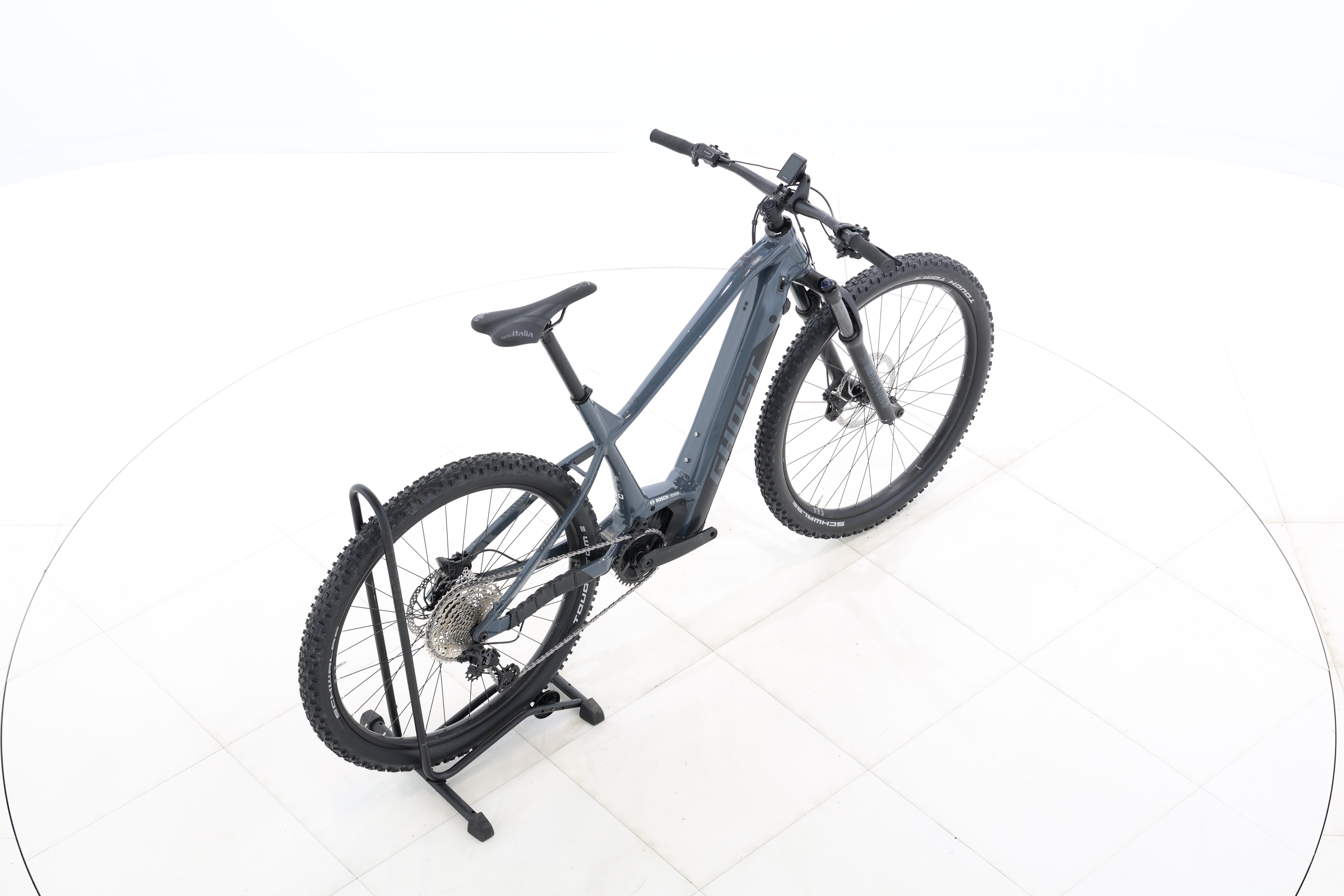 c3f76145-5973-40f4-9bdf-3dbe50d6b4fc