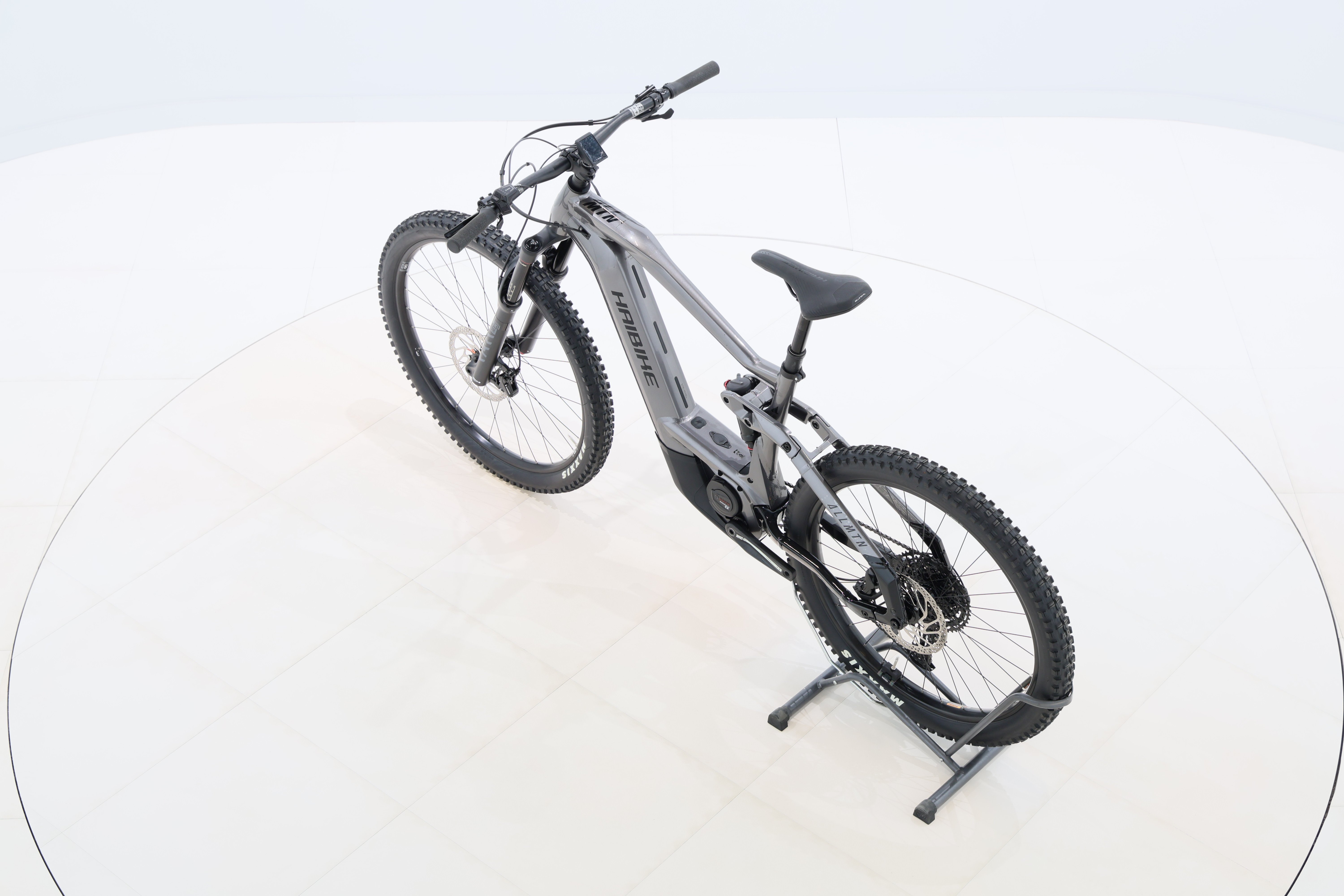 5f70f90f-e612-4415-876b-8a9a5dc87a99