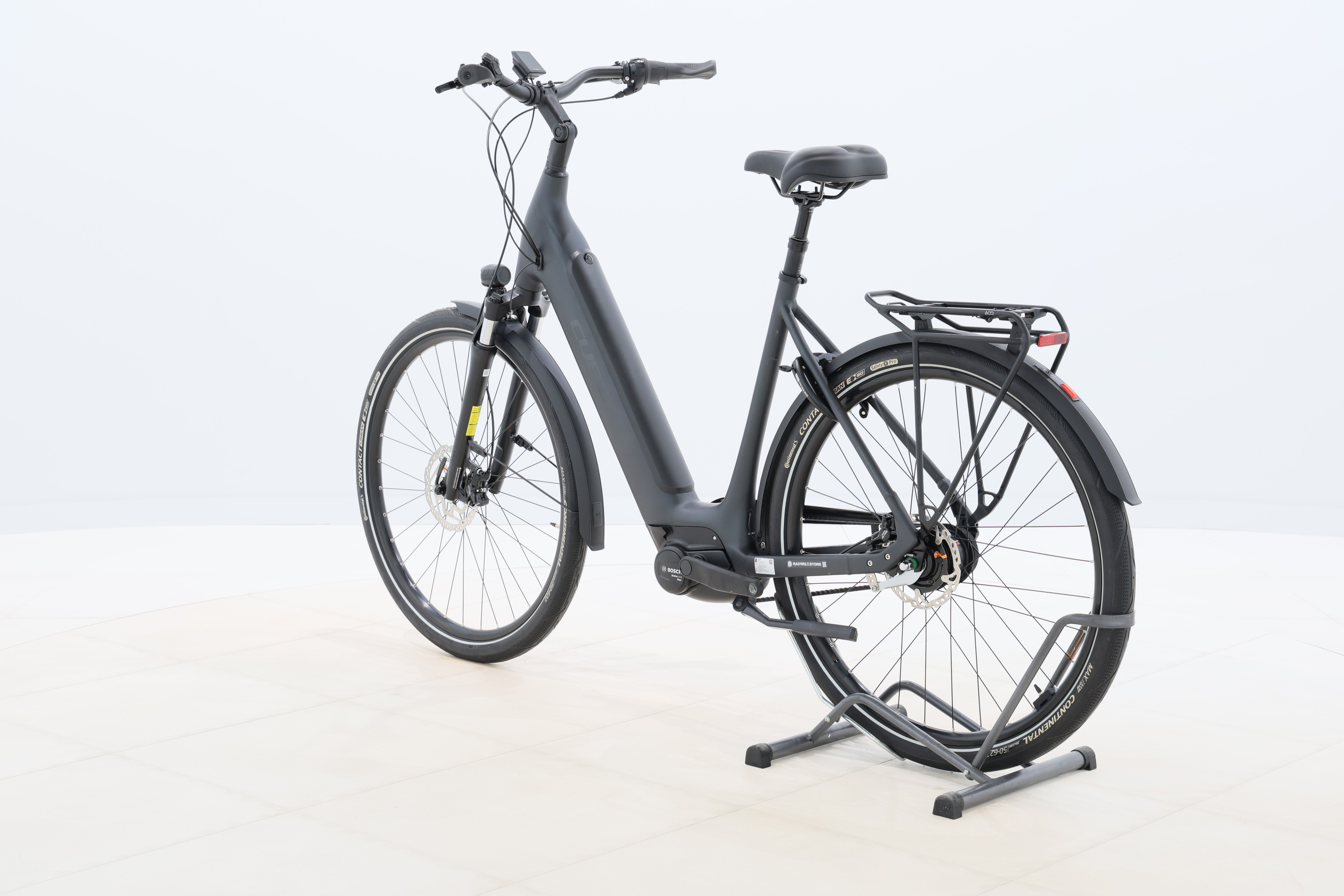 9b1840f4-3d0a-4a31-996f-1c4da64f1185