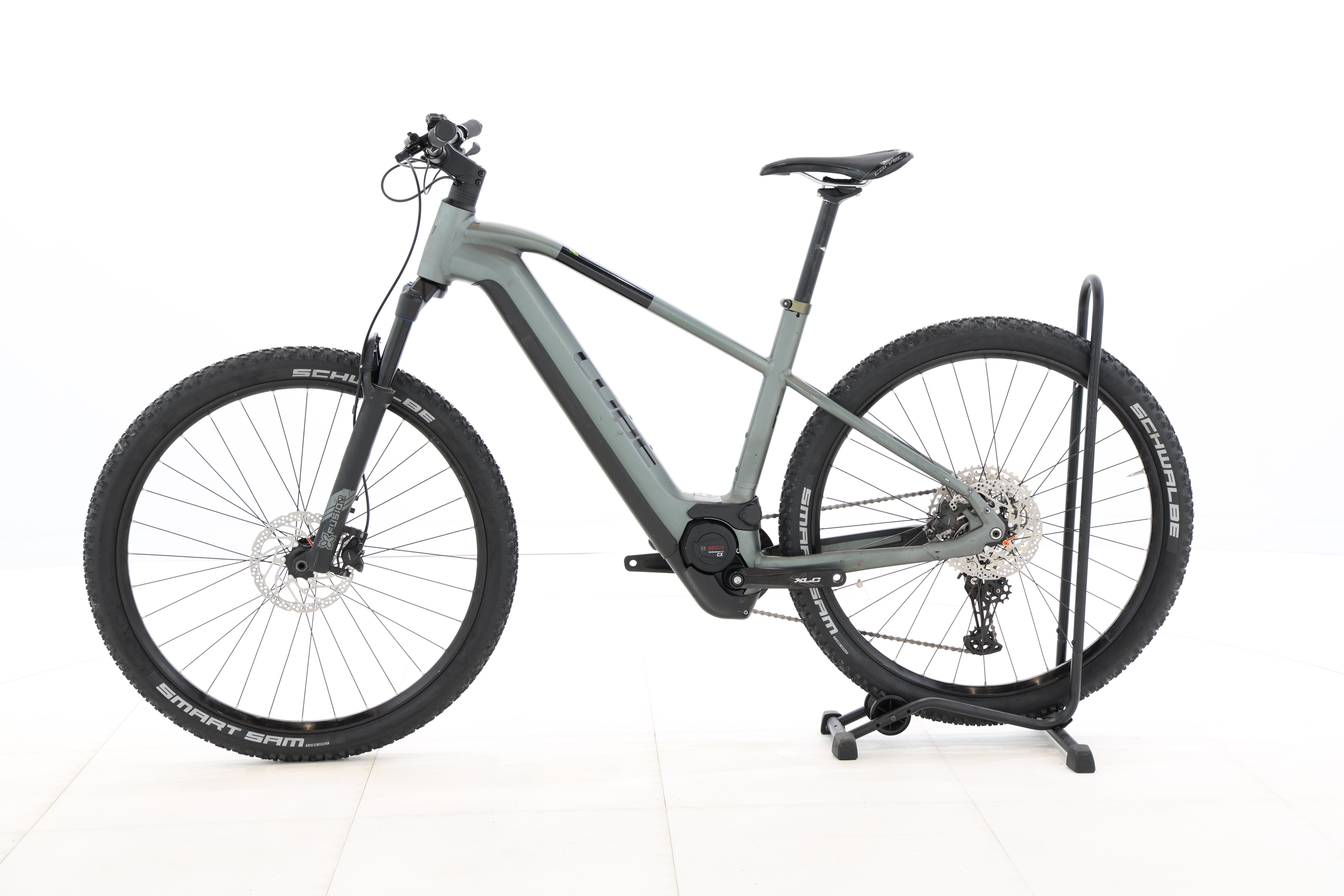 68304751-4b98-4903-b2ff-840e5a8e8999