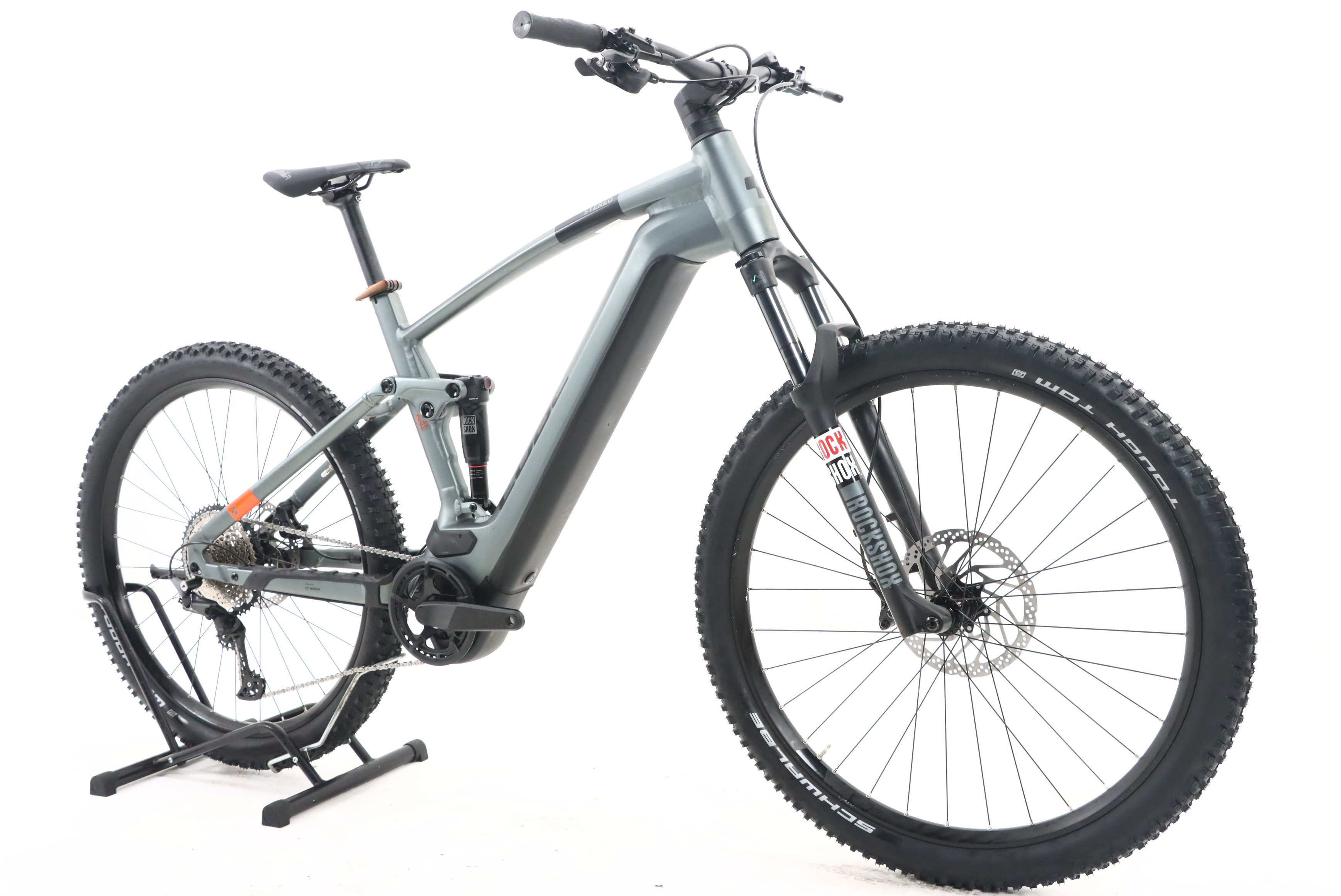 e9cf0d8d-c5bc-4c8d-b631-a5bf8d7f171d