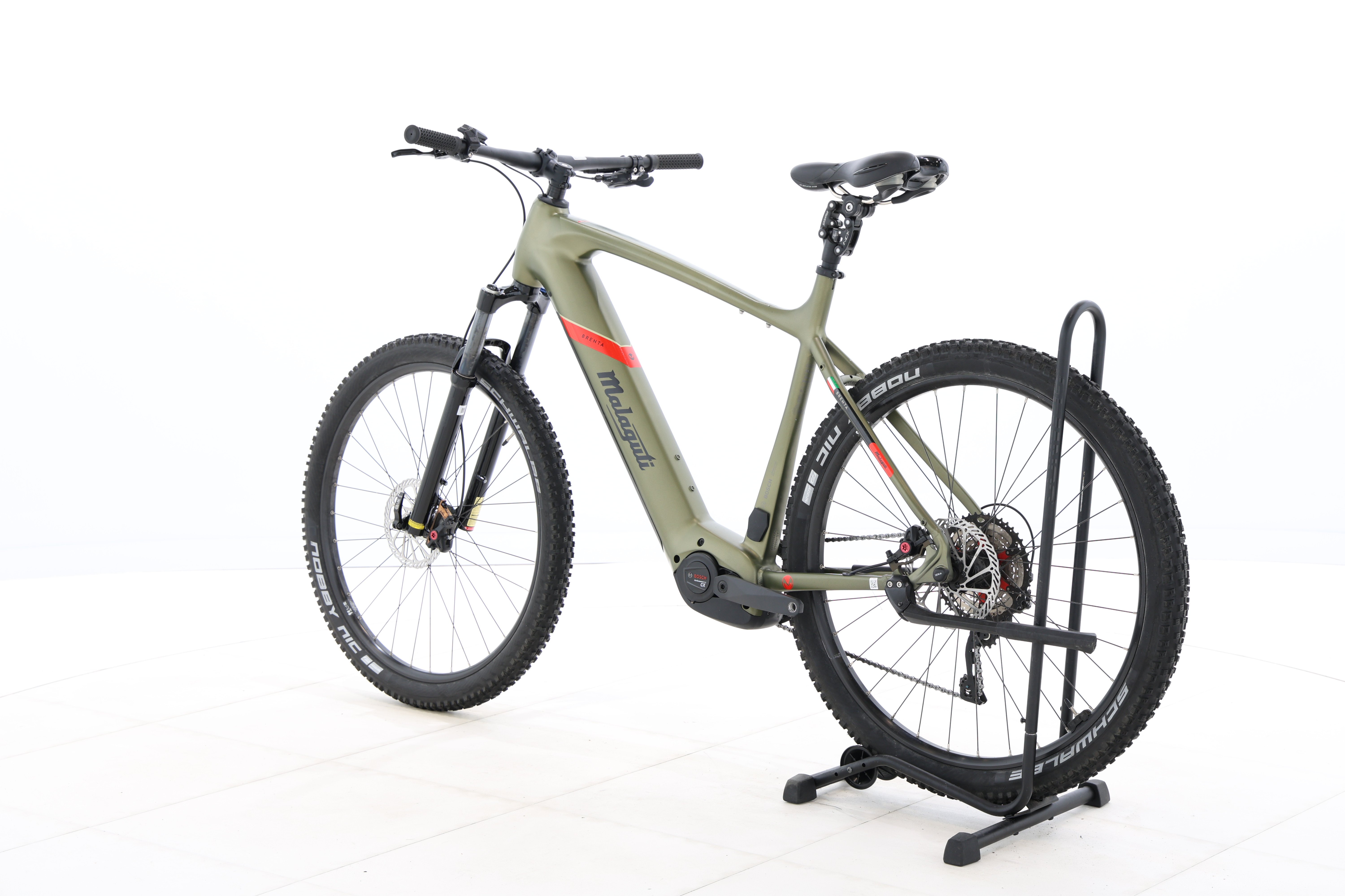 fb038597-181f-4d9e-a584-32609d32e85e