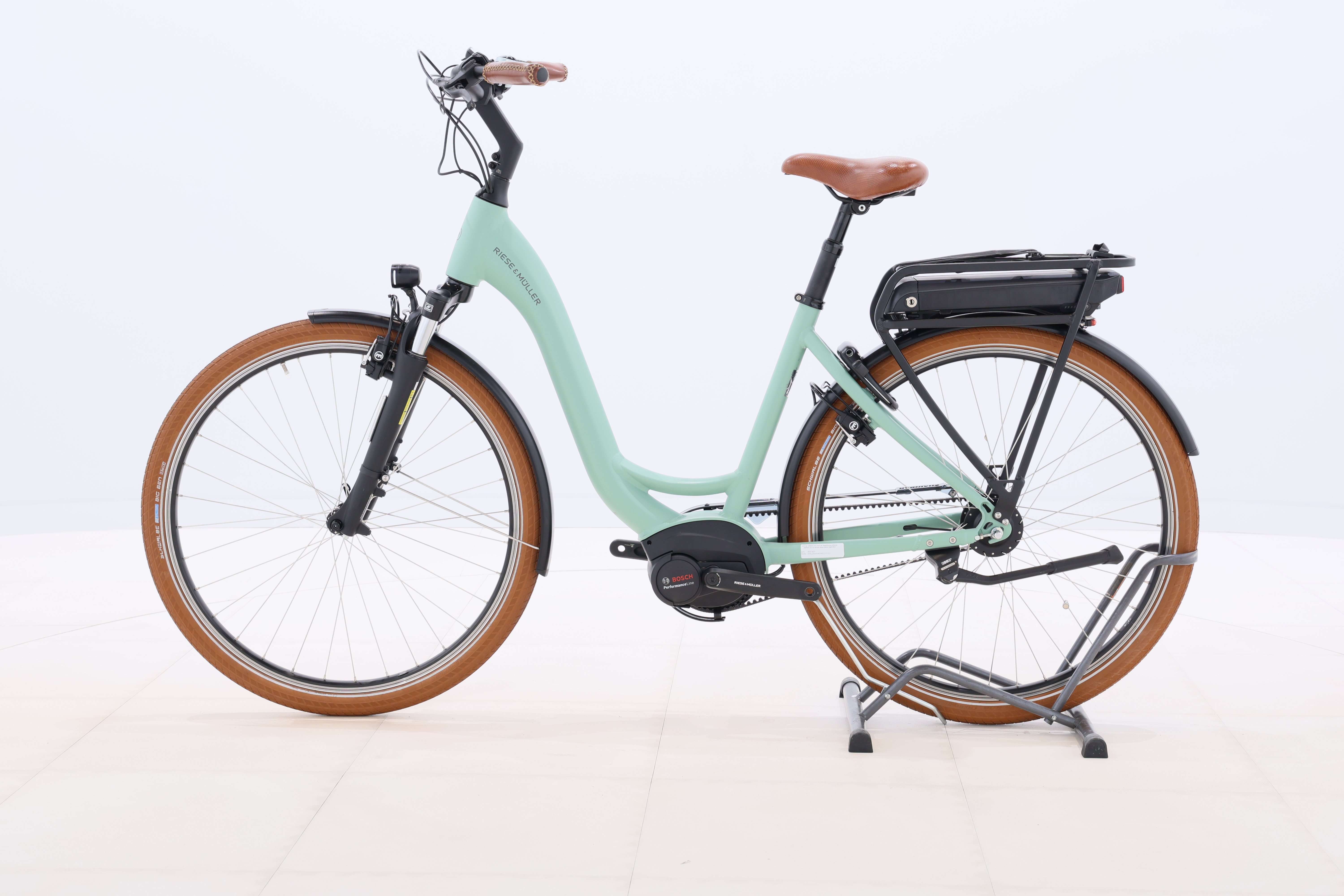 2e312b1f-2d34-4f96-8bce-be9cb9b9b63a