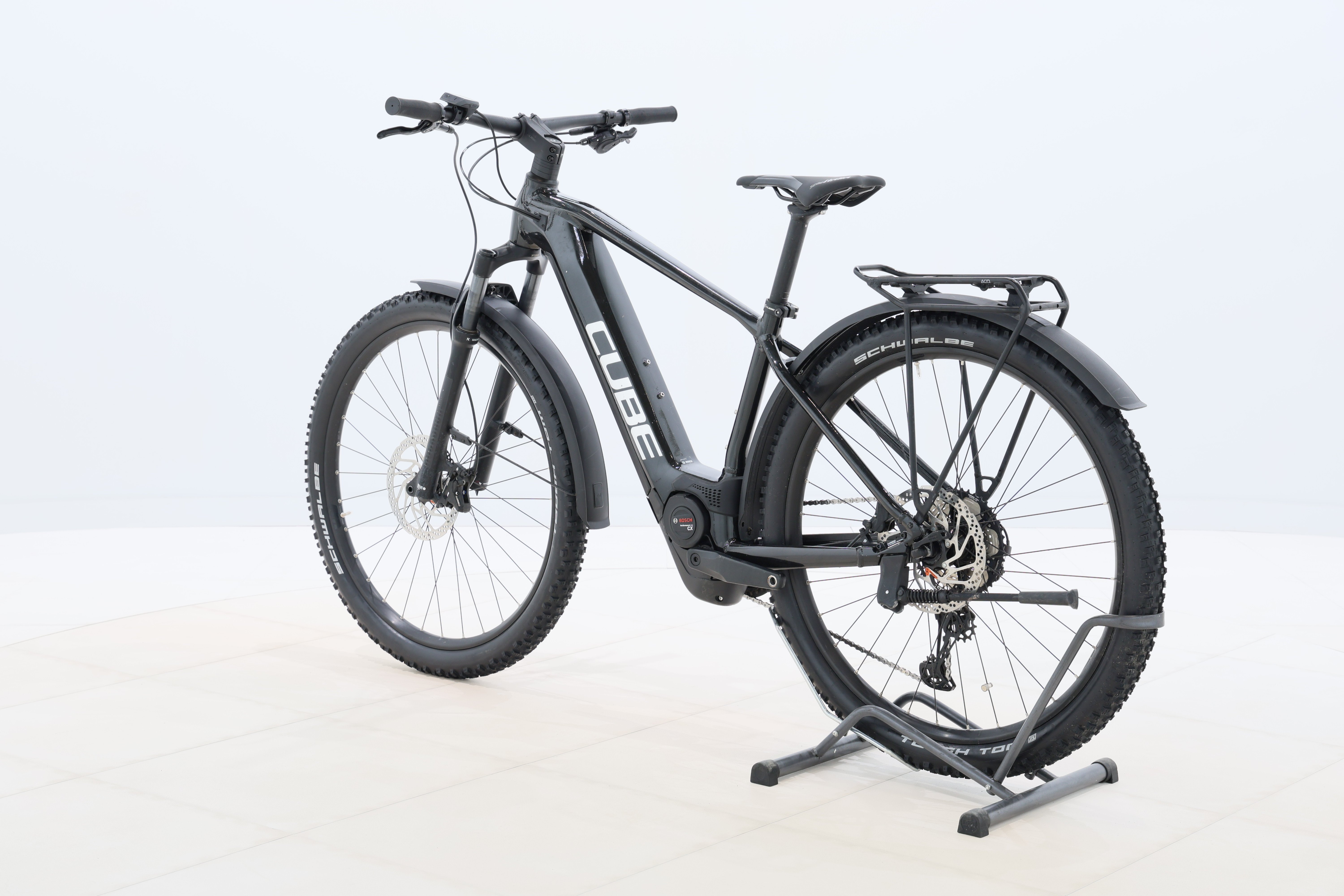 dfc3995a-9124-48cf-b9f3-8b551b97f0b1