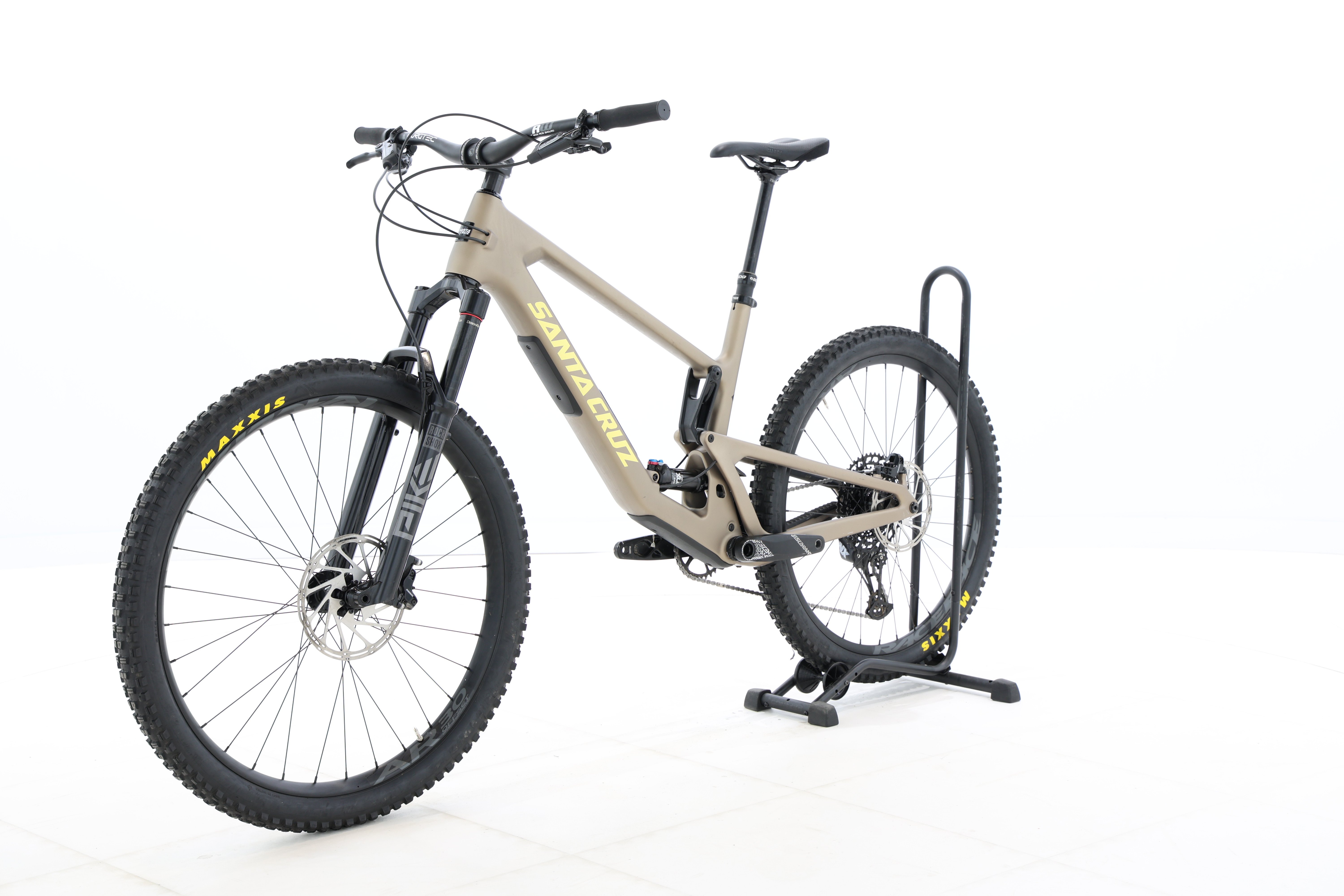 d9db816e-cf19-490c-9cb6-c620d108f75b